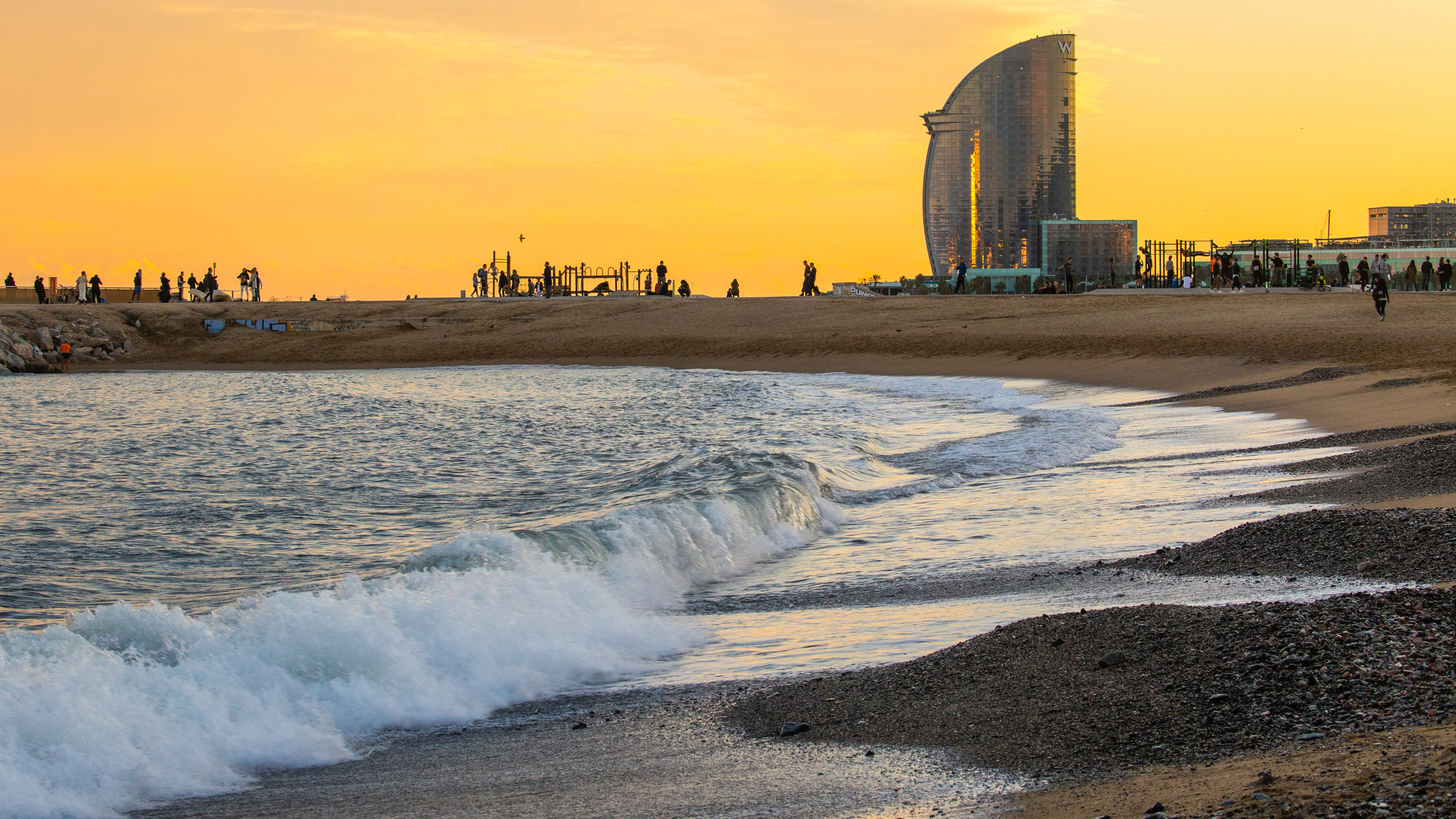 Barceloneta Beach in Ciutat Vella and Activities