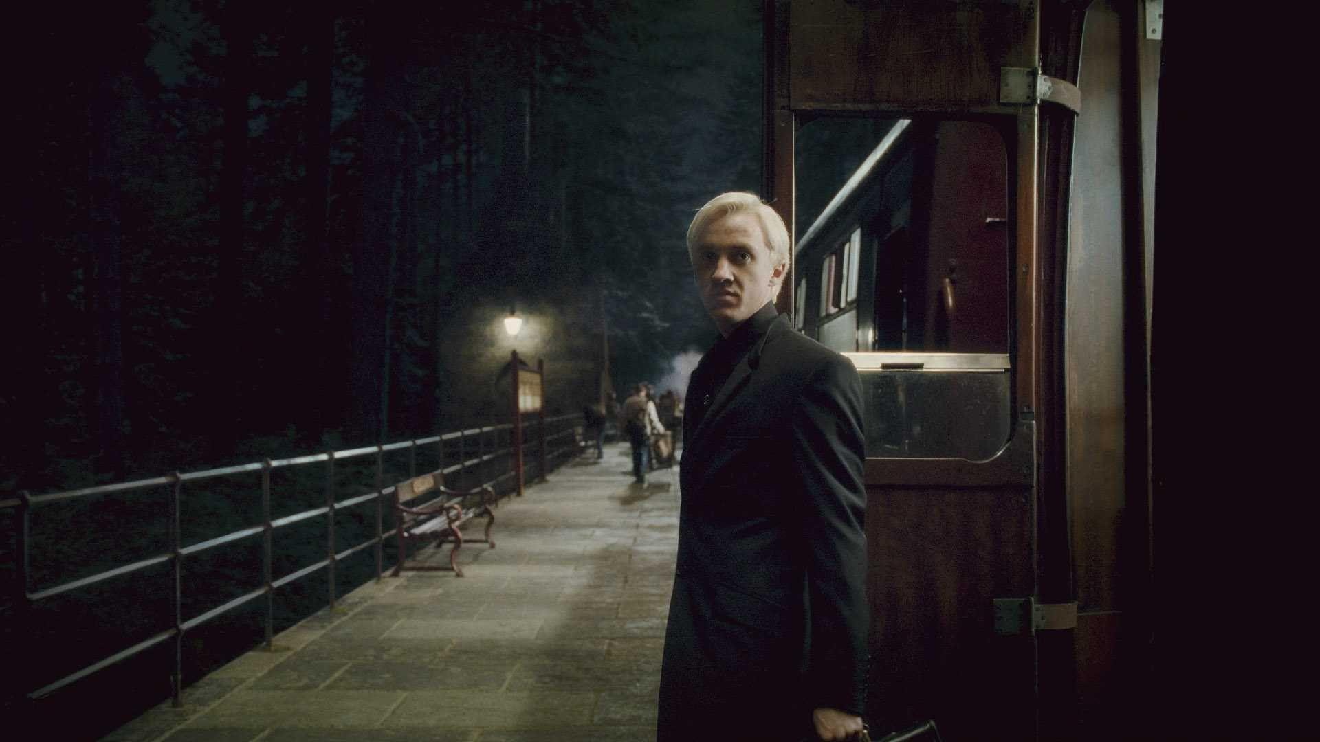 Draco Malfoy Wallpaper