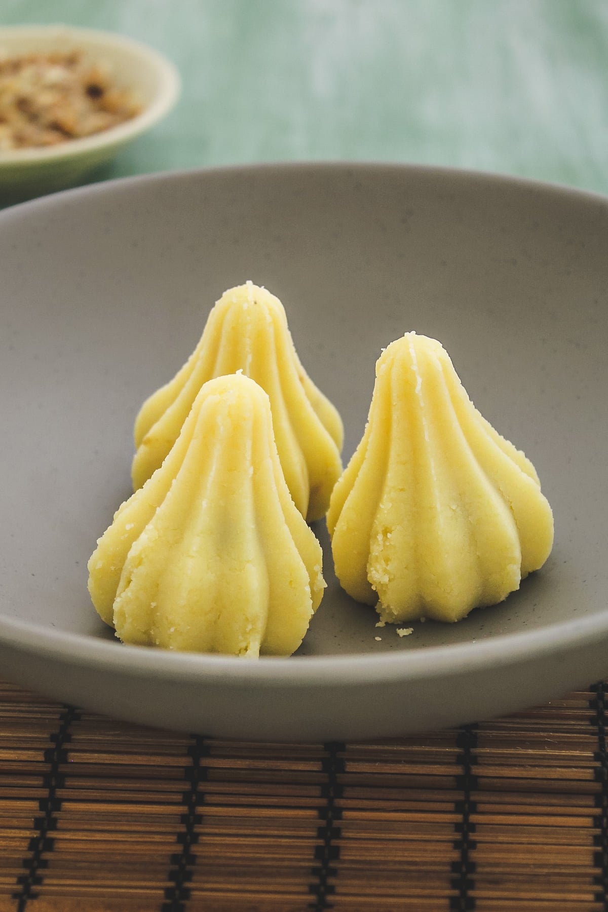 Stuffed Mawa Modak Recipe (Khoya Modak) Up The Curry