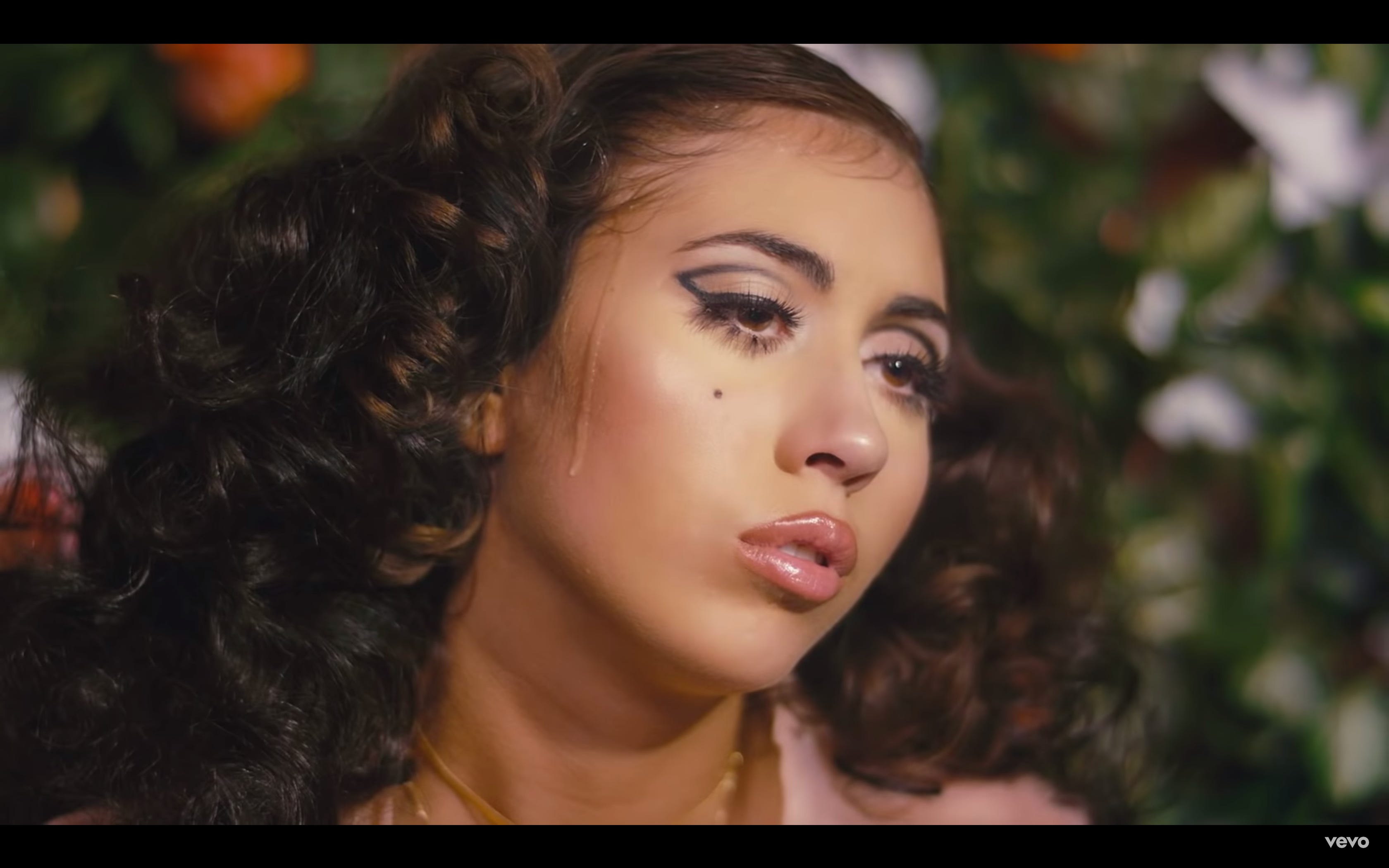 Issue, Kali Uchis and Erasure Simone Polanen