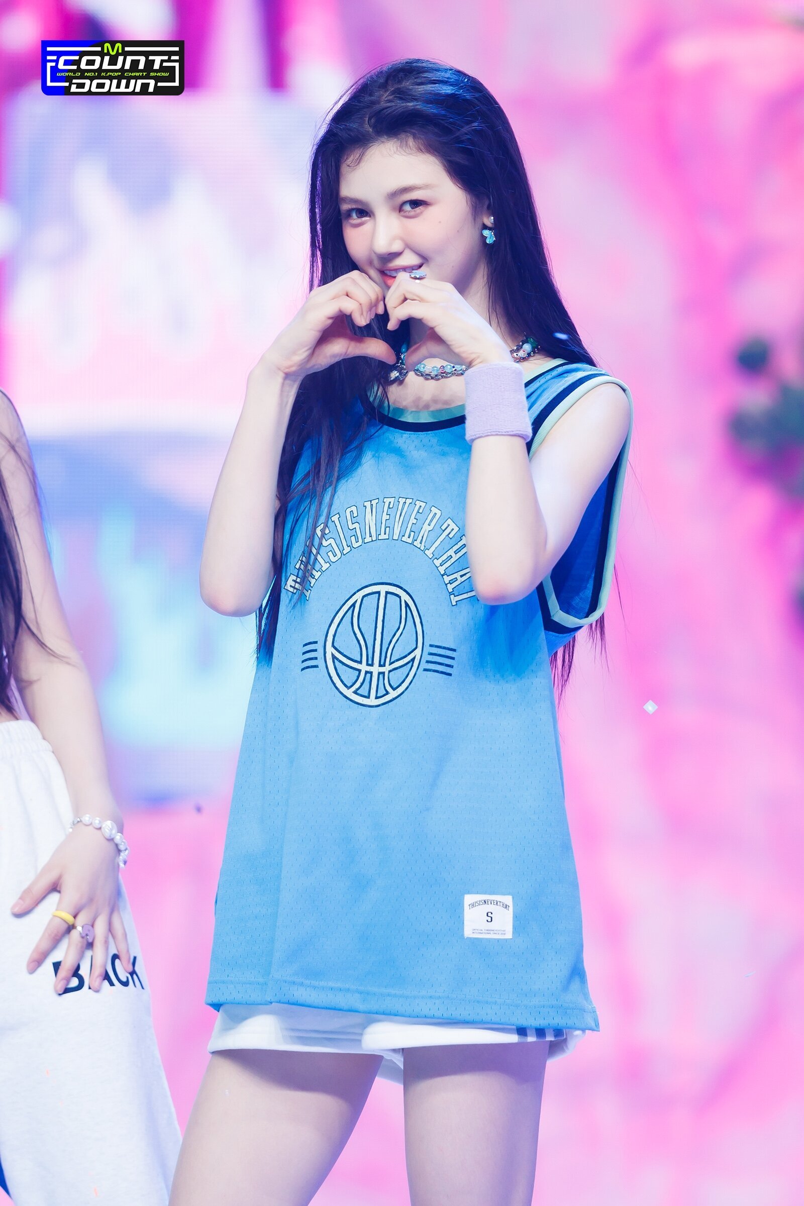 NewJeans Danielle 'Attention' at M Countdown