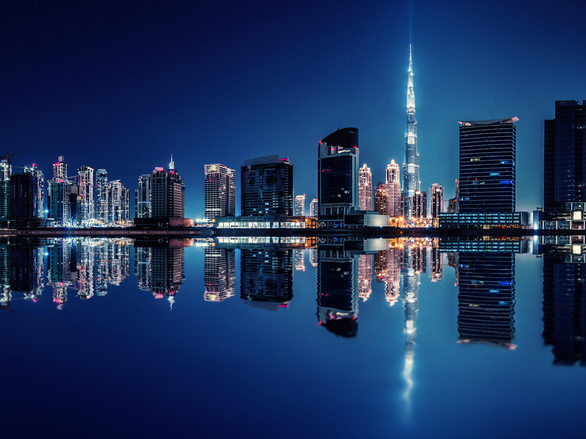 United Arab Emirates Dubai Reflection On Midnight 4k Ultra HD Desktop Wallpaper For Computers Laptop Tablet And Mobile Phones 3840x2400, Wallpaper13.com