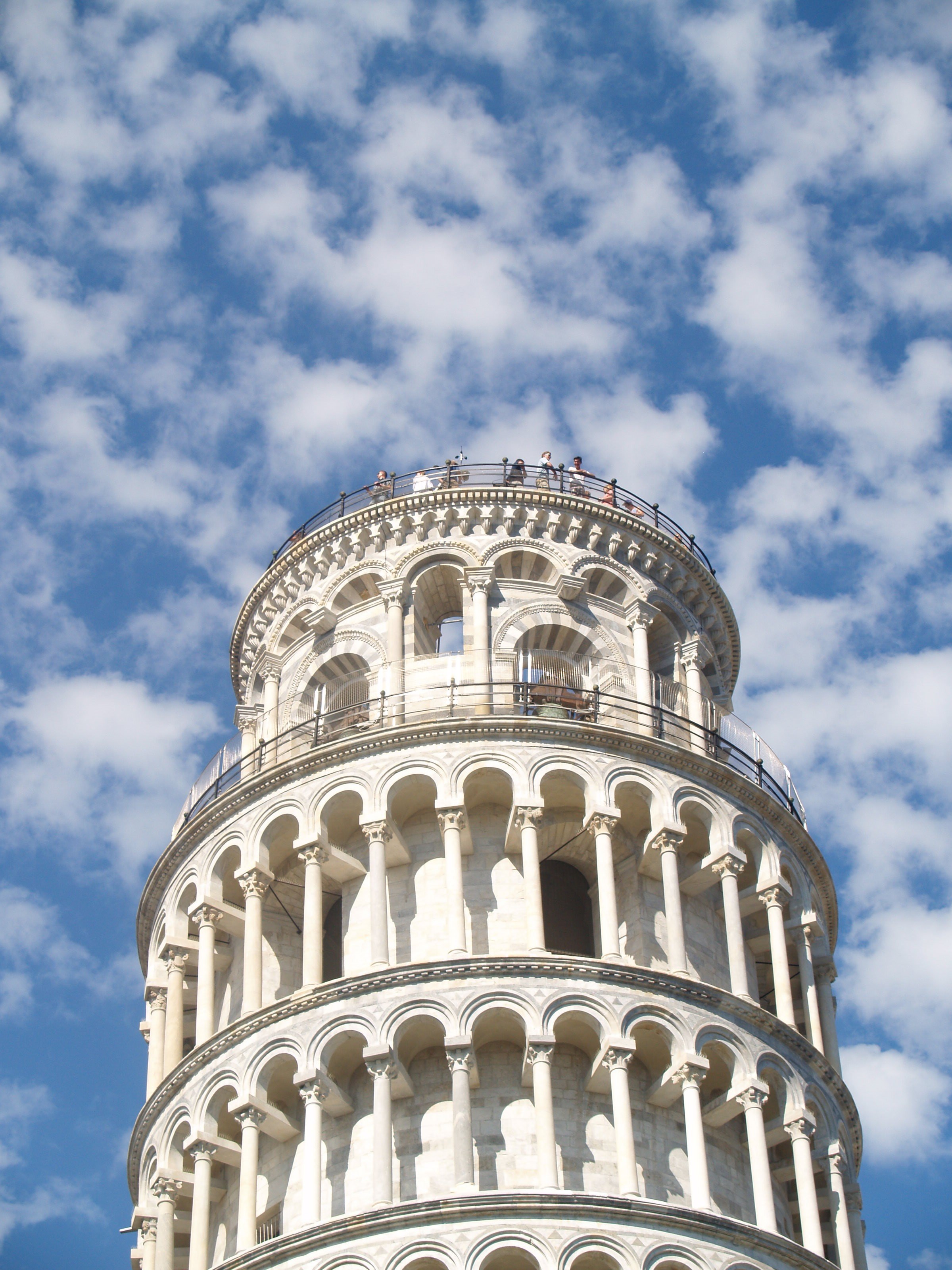 Wallpaper / italy pisa tower sky monuments buildings italy 4k wallpaper free download