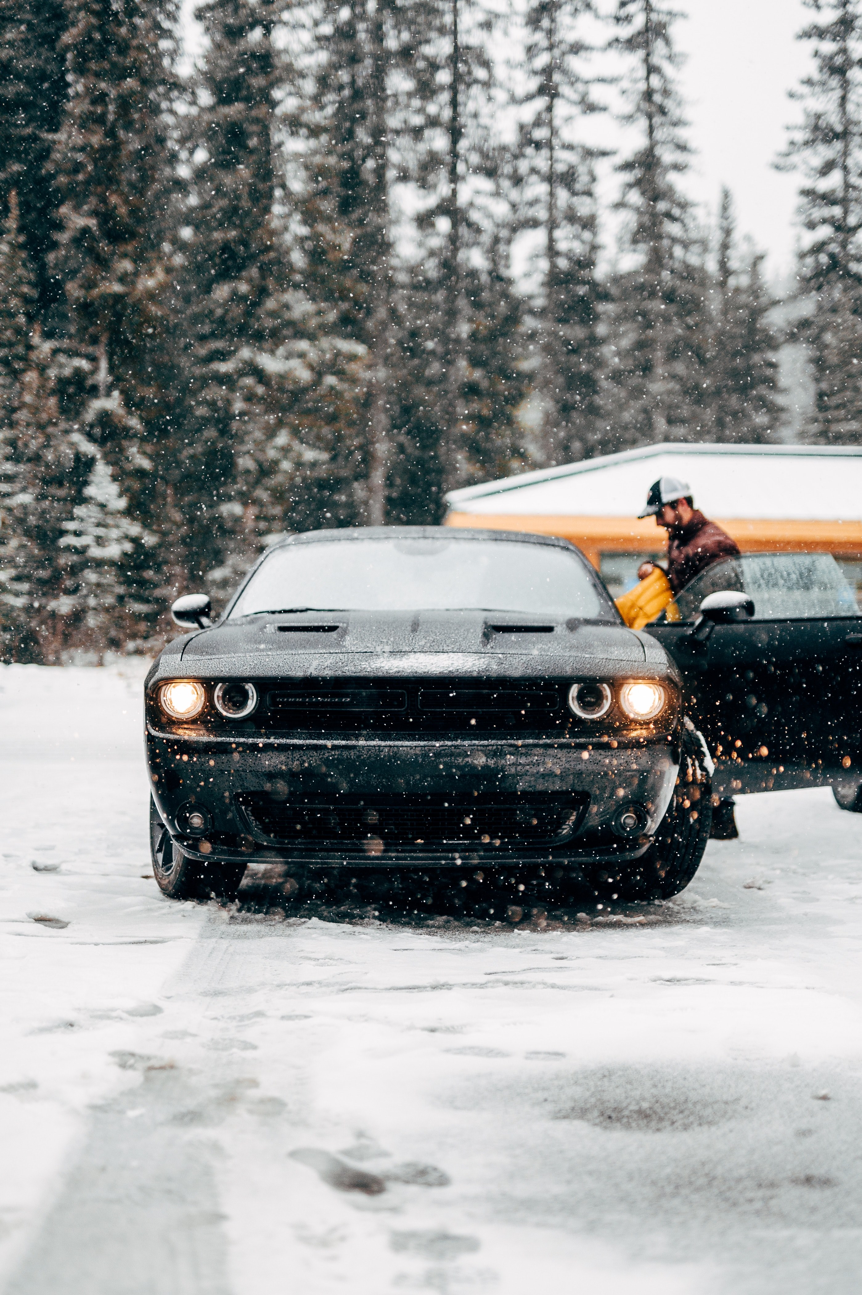 Wallpaper / cars and snow 4k wallpaper free download
