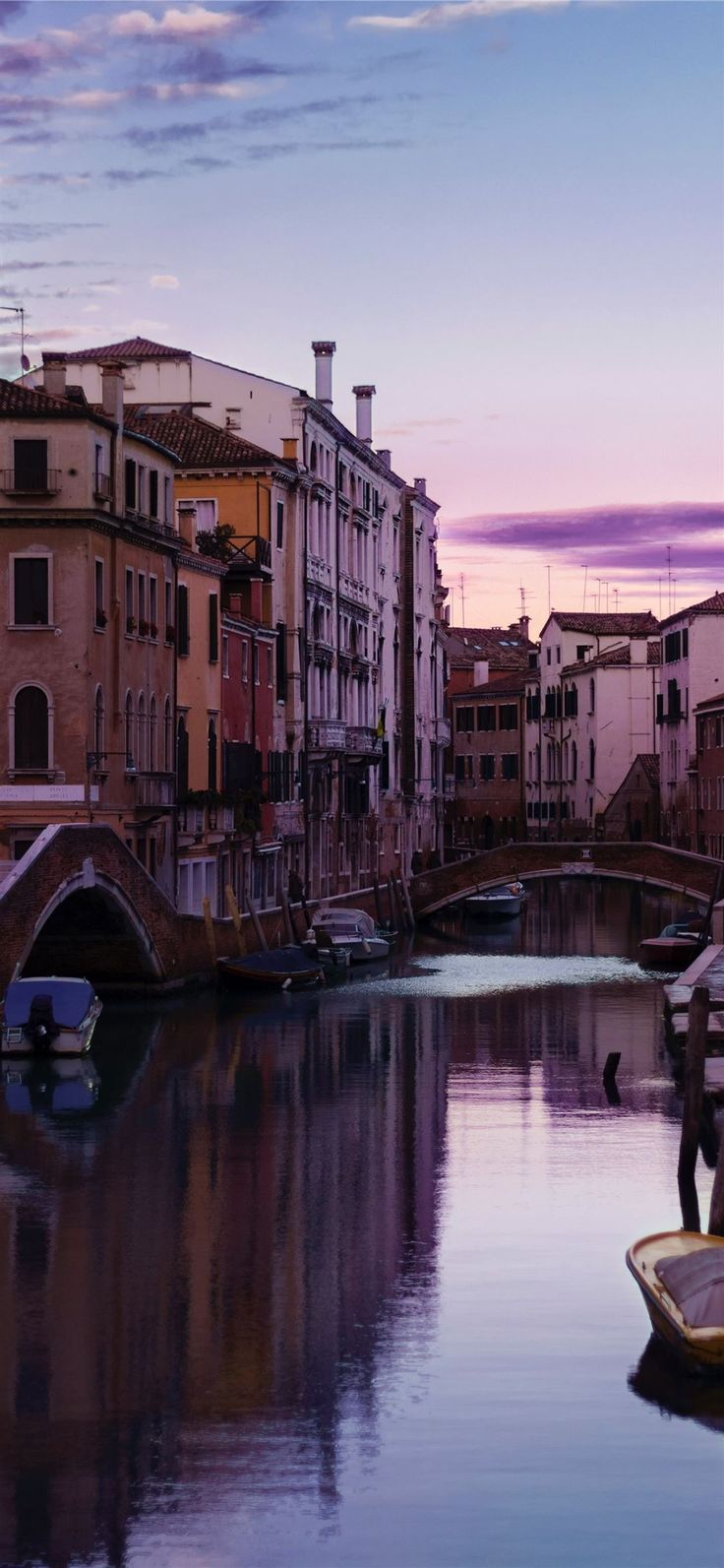 venice 4k and background iPhone