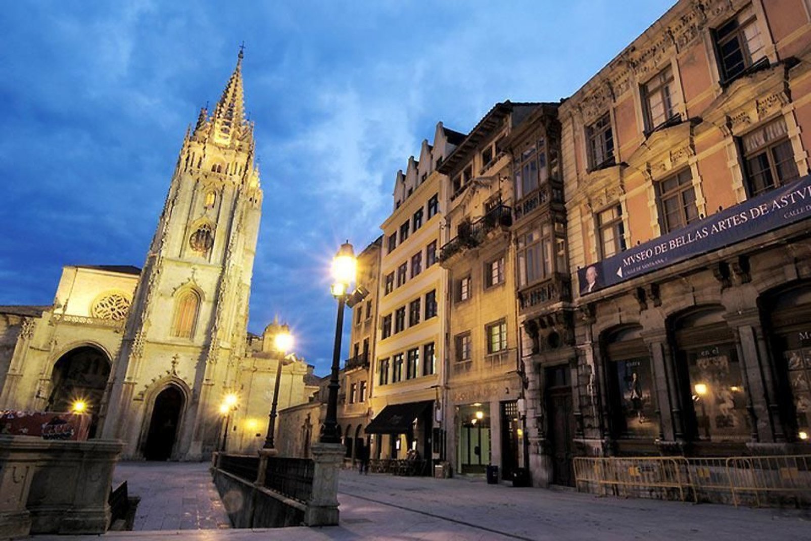 Photo Oviedo Image best photo of Oviedo