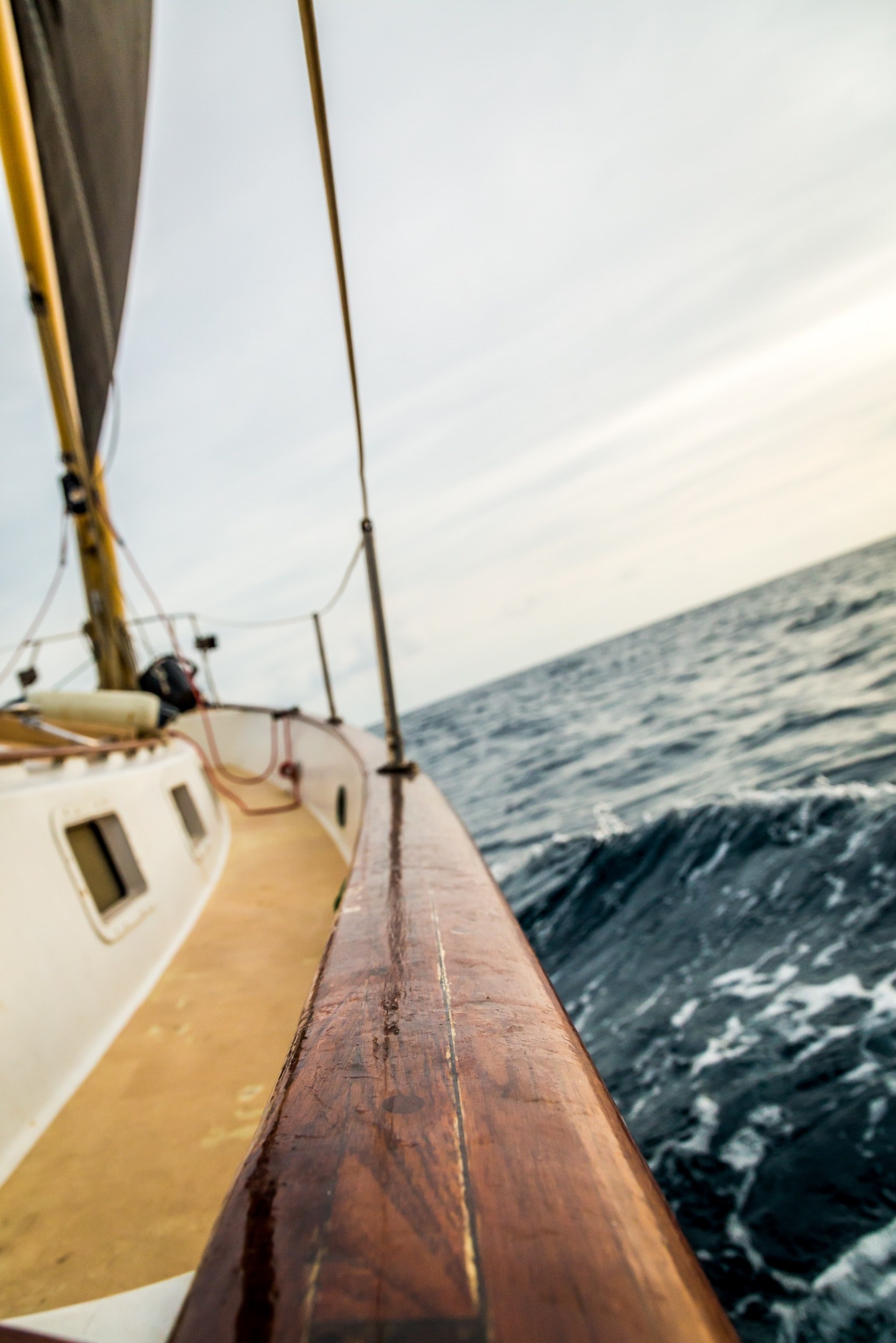 Wallpaper / sailing 4k wallpaper free download