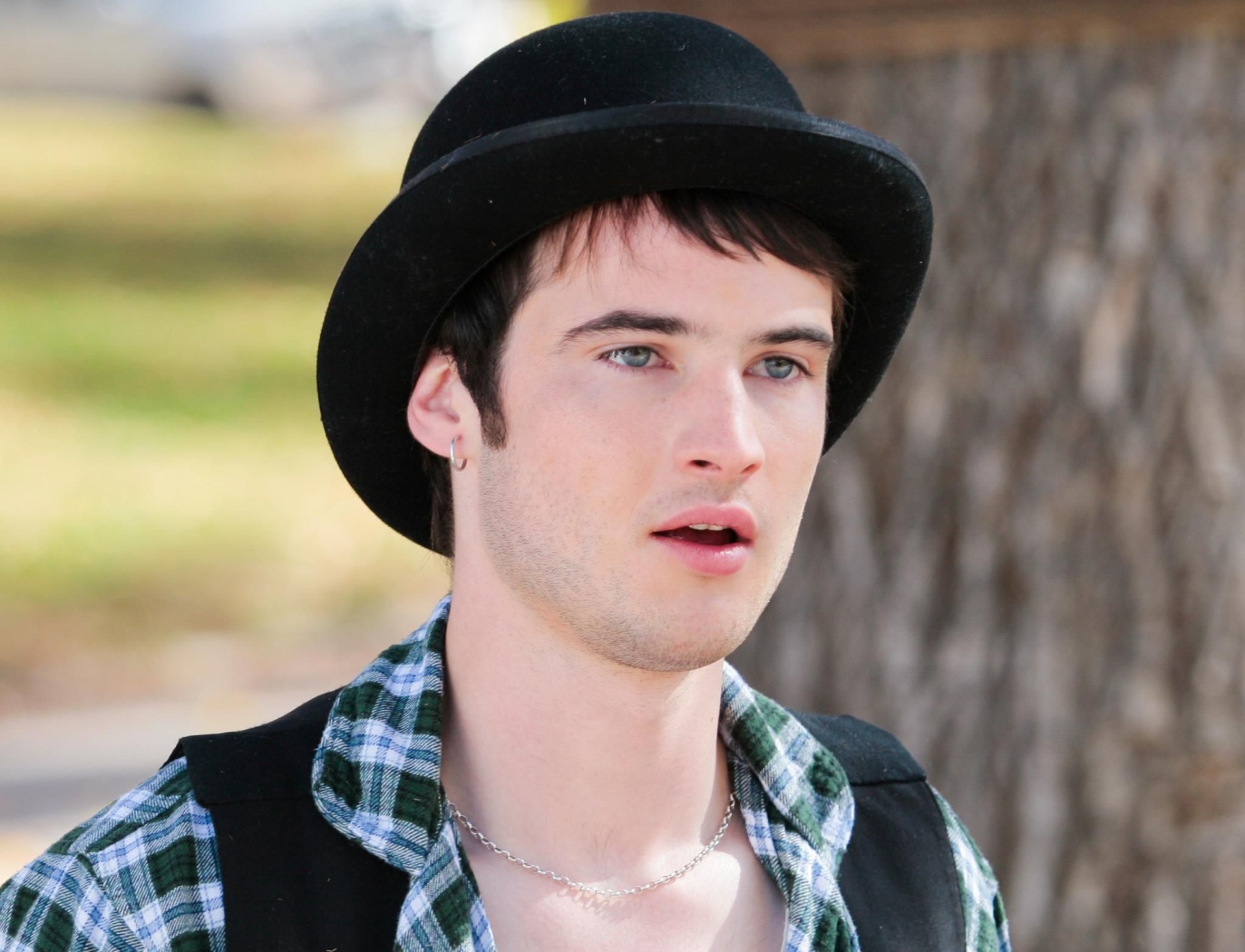 Celebrity Tom Sturridge HD Wallpaper