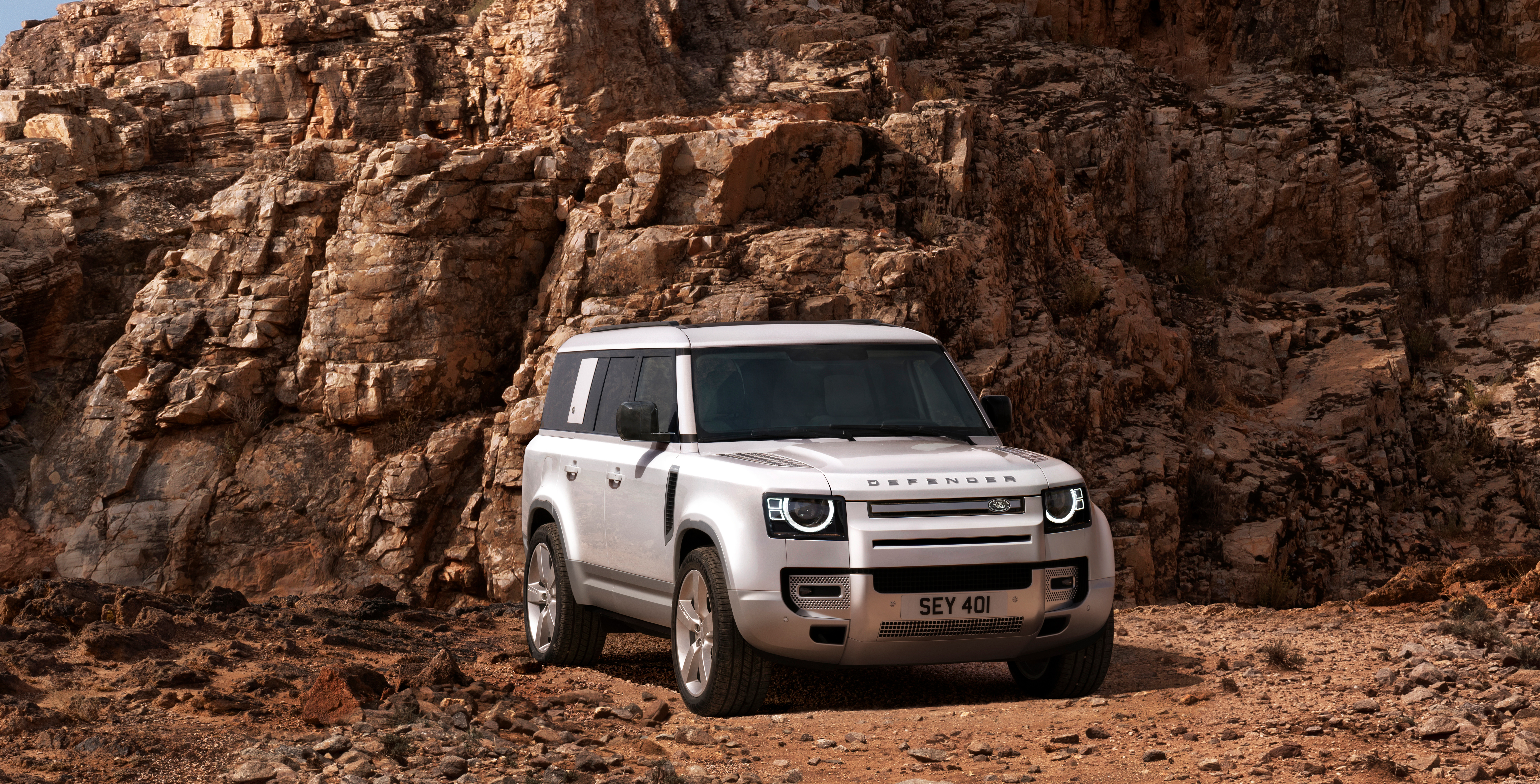 Land Rover Defender Wallpaper and Background