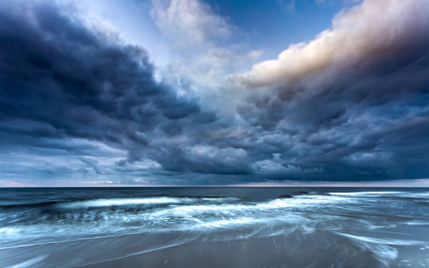 Tips for Capturing Dramatic Skies in Your Landscape Photography