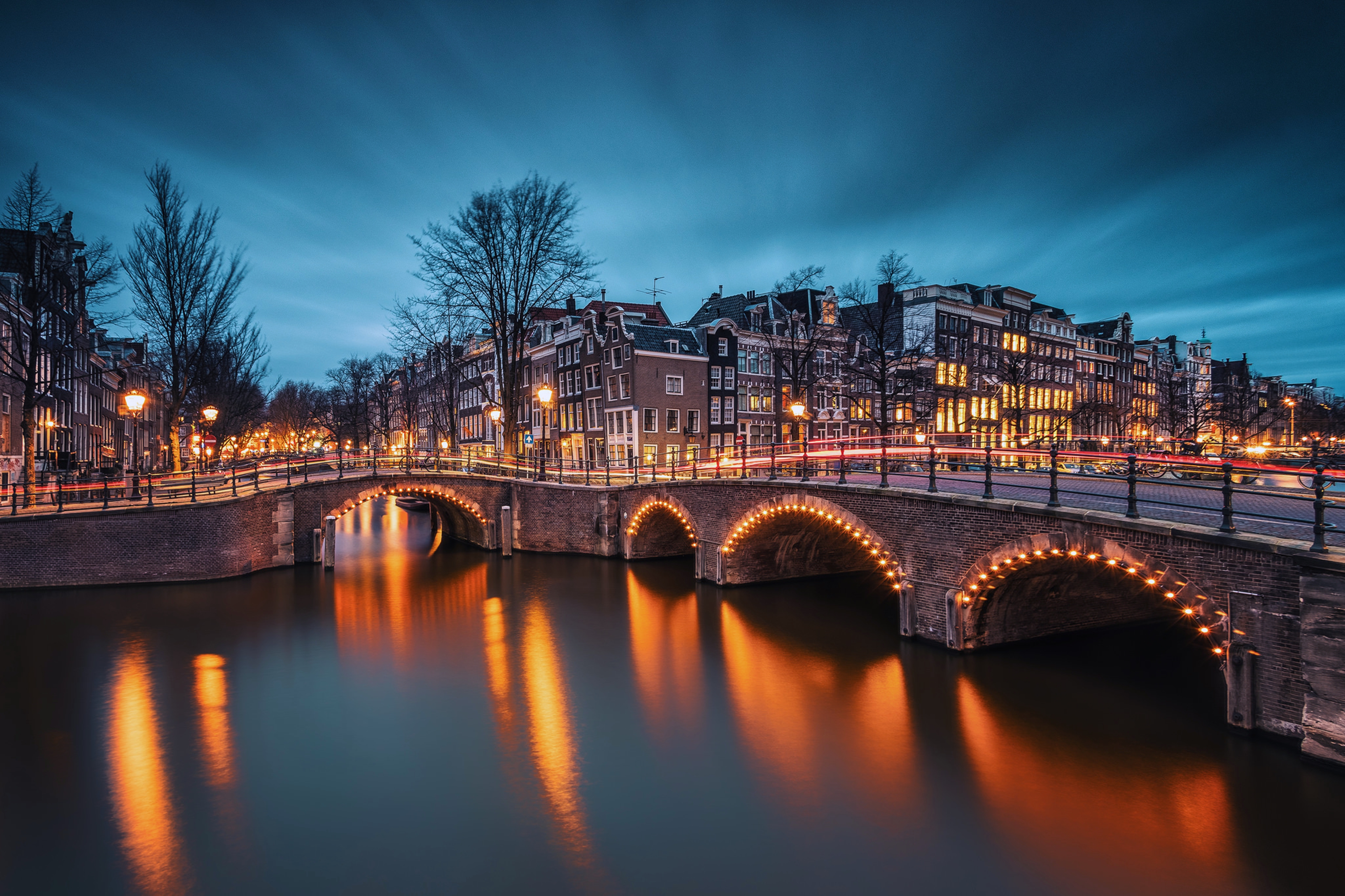Mobile wallpaper: Emperor's Canal, Nederland, Amsterdam, Evening, River, Building, Cities, Light, Man Made, City, 356172 download the picture for free