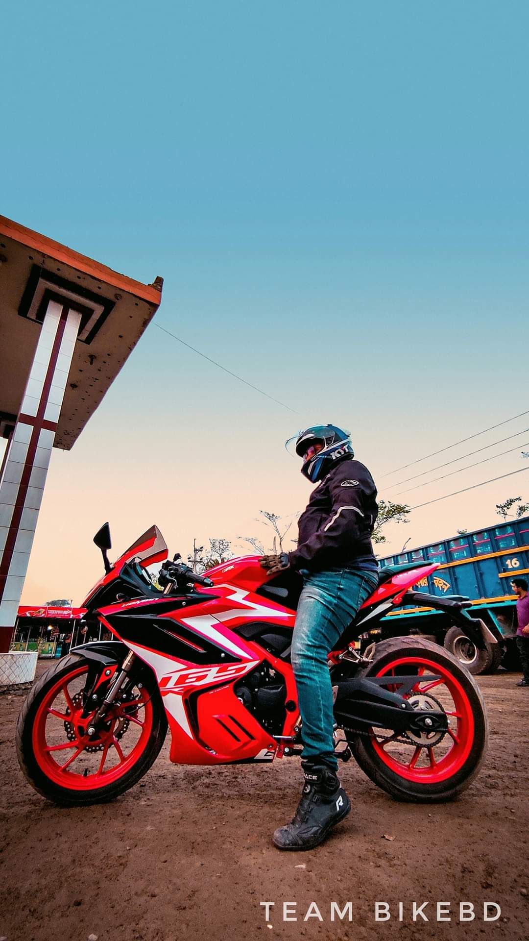 X 上的BikeBD：「GPX Demon GR 165R ! Details: #gpx #demon #gr r #gr165r #bikebd #biker #gpxdemon #demongr #gpxdemongr165r 」