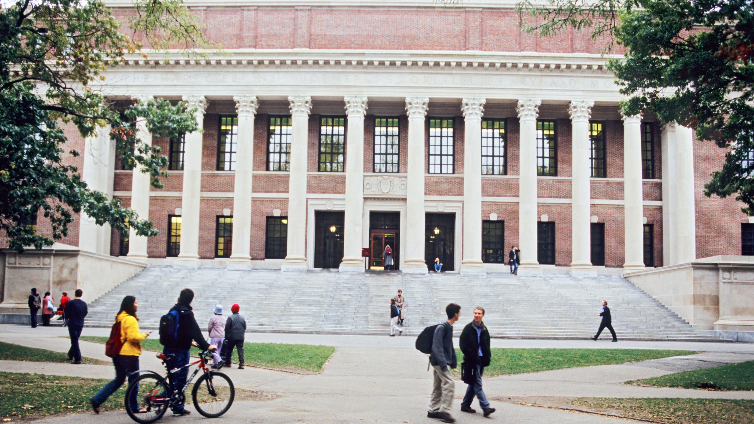 Harvard Might Make Tuition Free