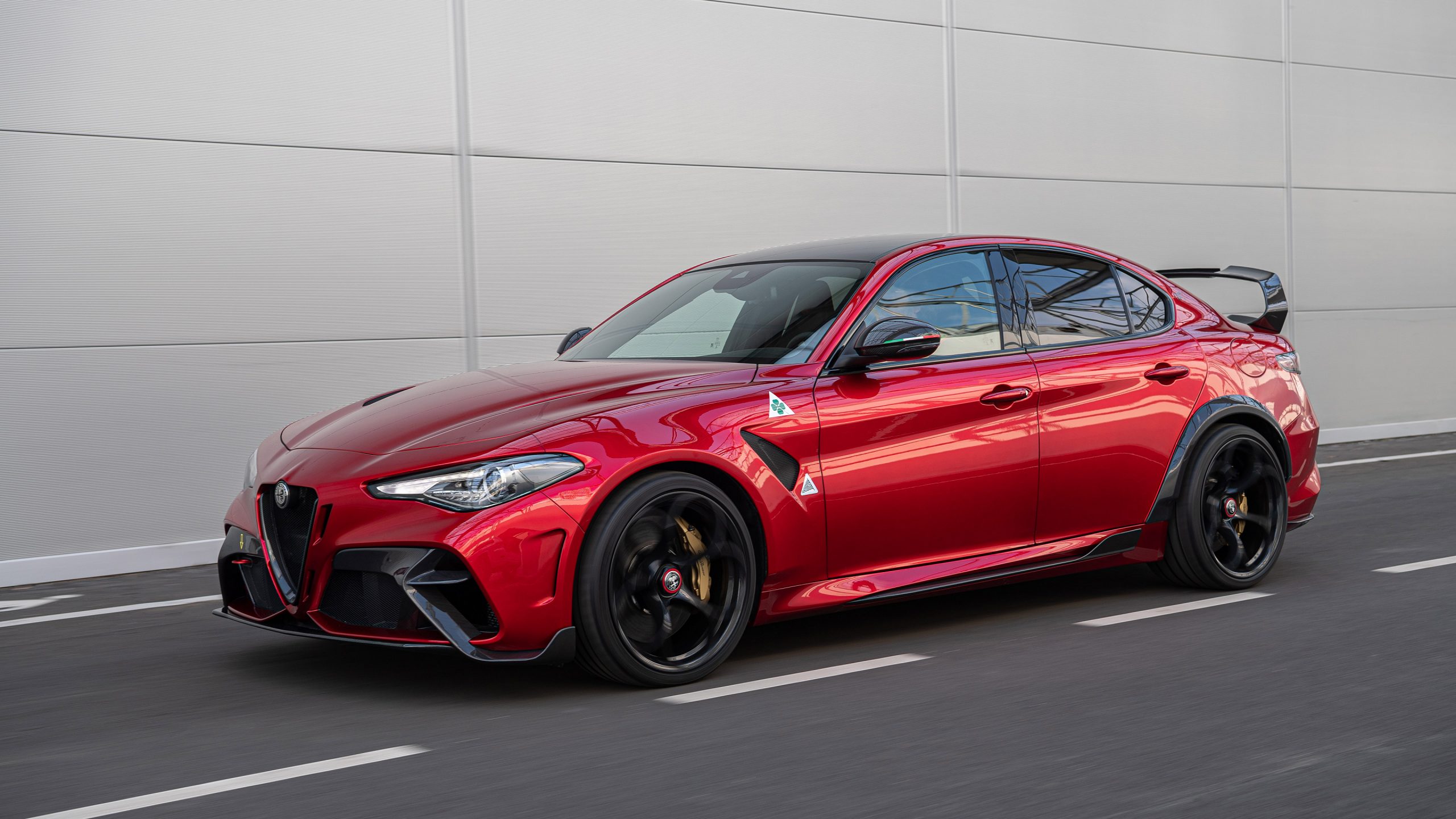 Alfa Romeo Giulia GTA Wallpaper