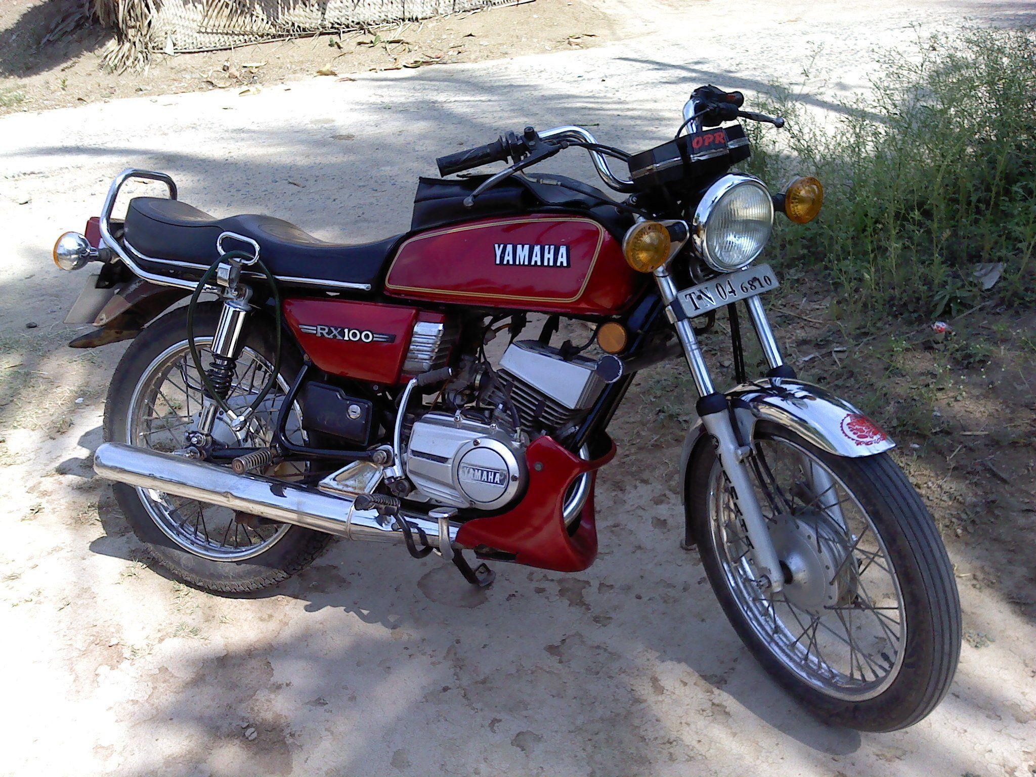 Yamaha RX 100 Wallpaper