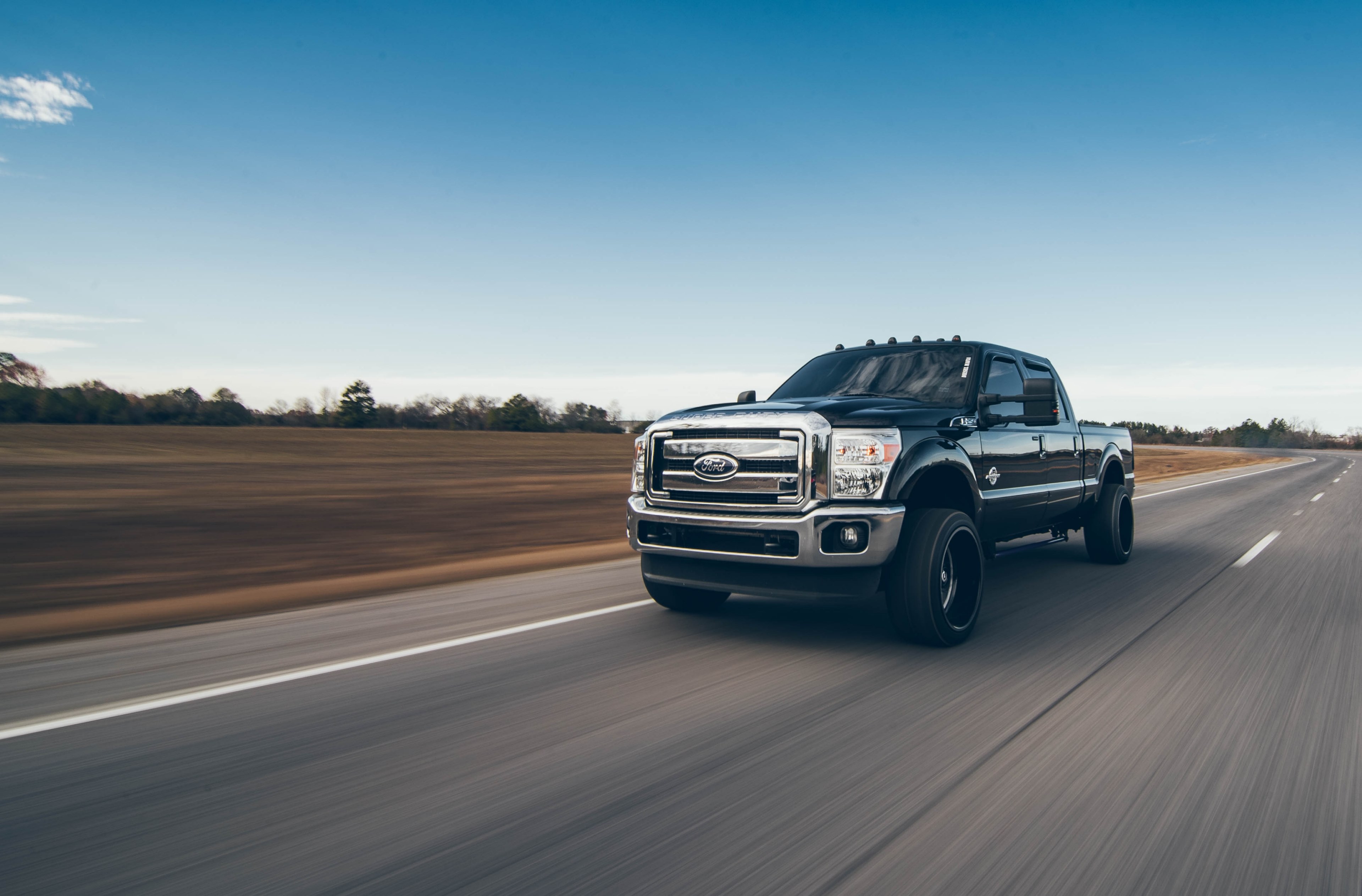 Wallpaper / truck vehicle road and 4x4 HD 4k wallpaper free download