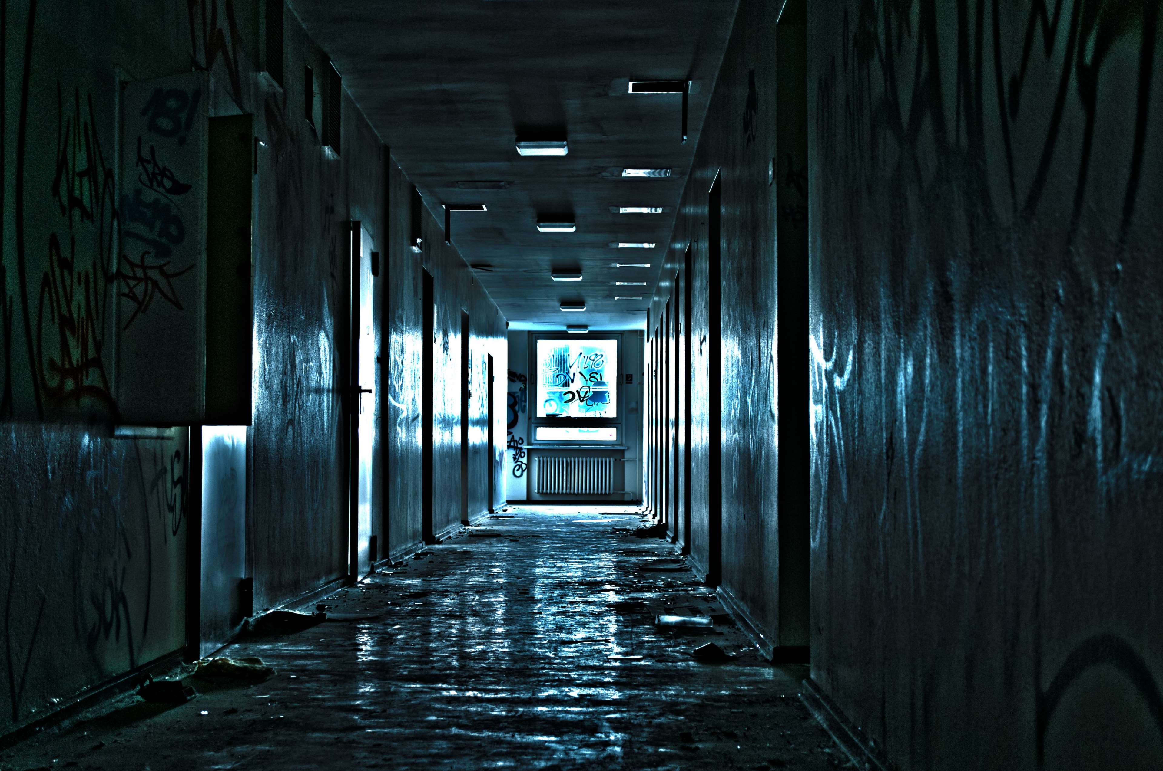 abandoned, dark, eerie, hallway, wall 4k wallpaper