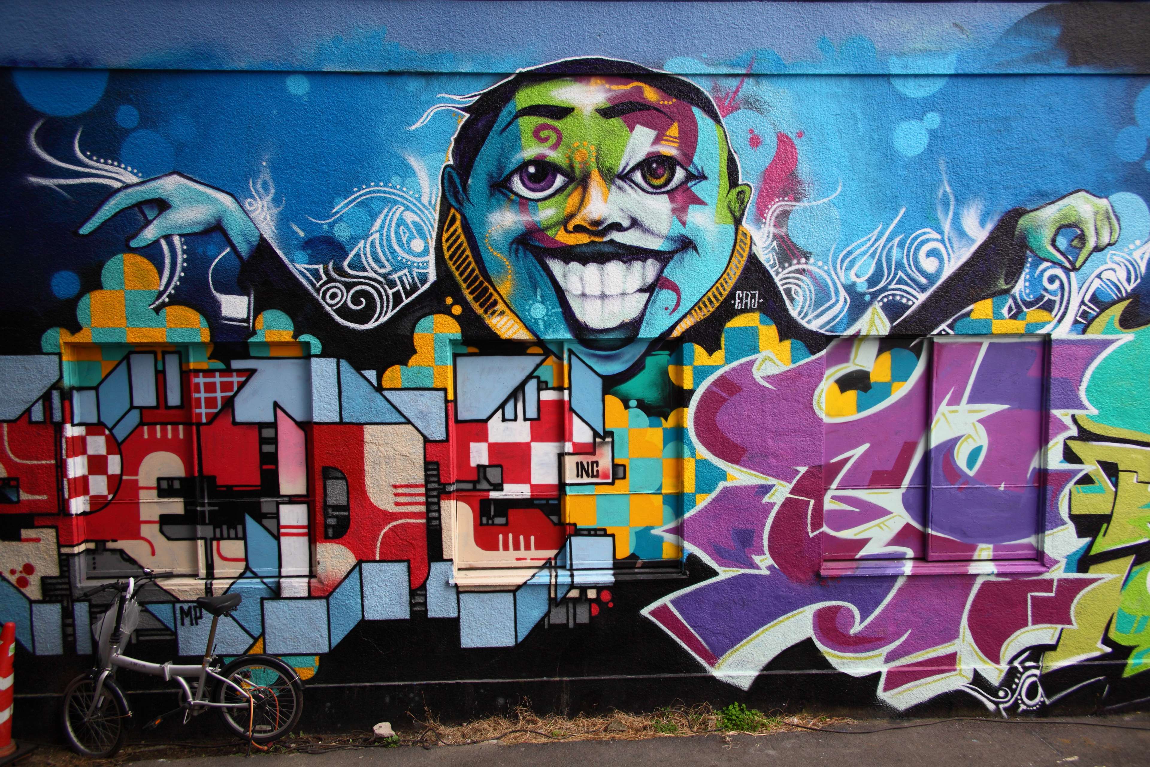 bicycle, building, face, graffiti, mural, painted windows, street art, theme street art, wall, wall art, wall painting 4k wallpaper