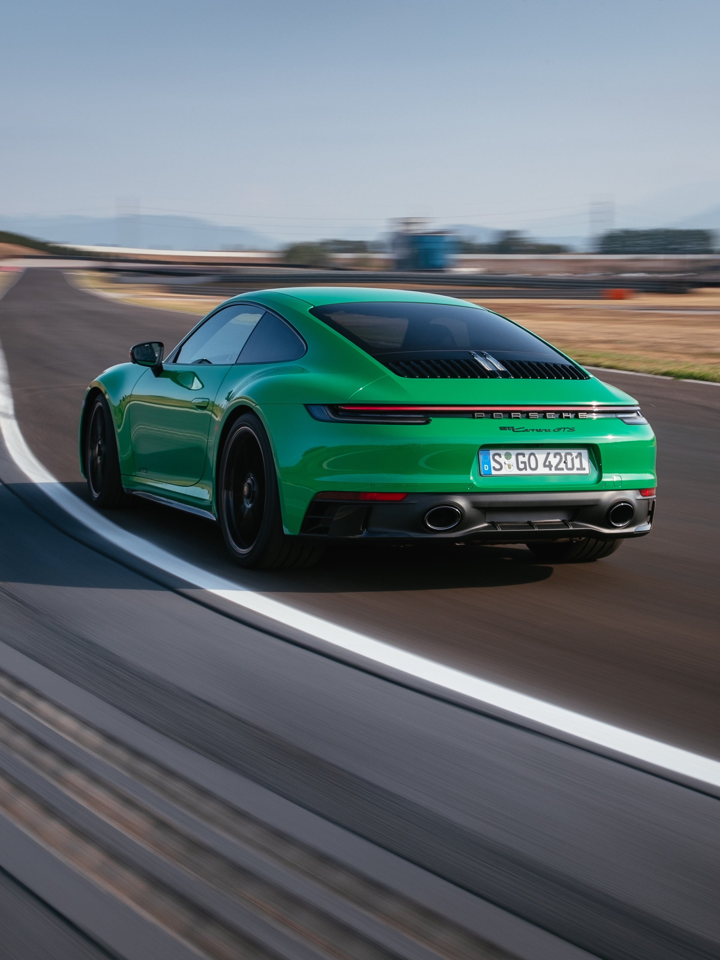 Porsche 911 Carrera GTS Phone Wallpaper