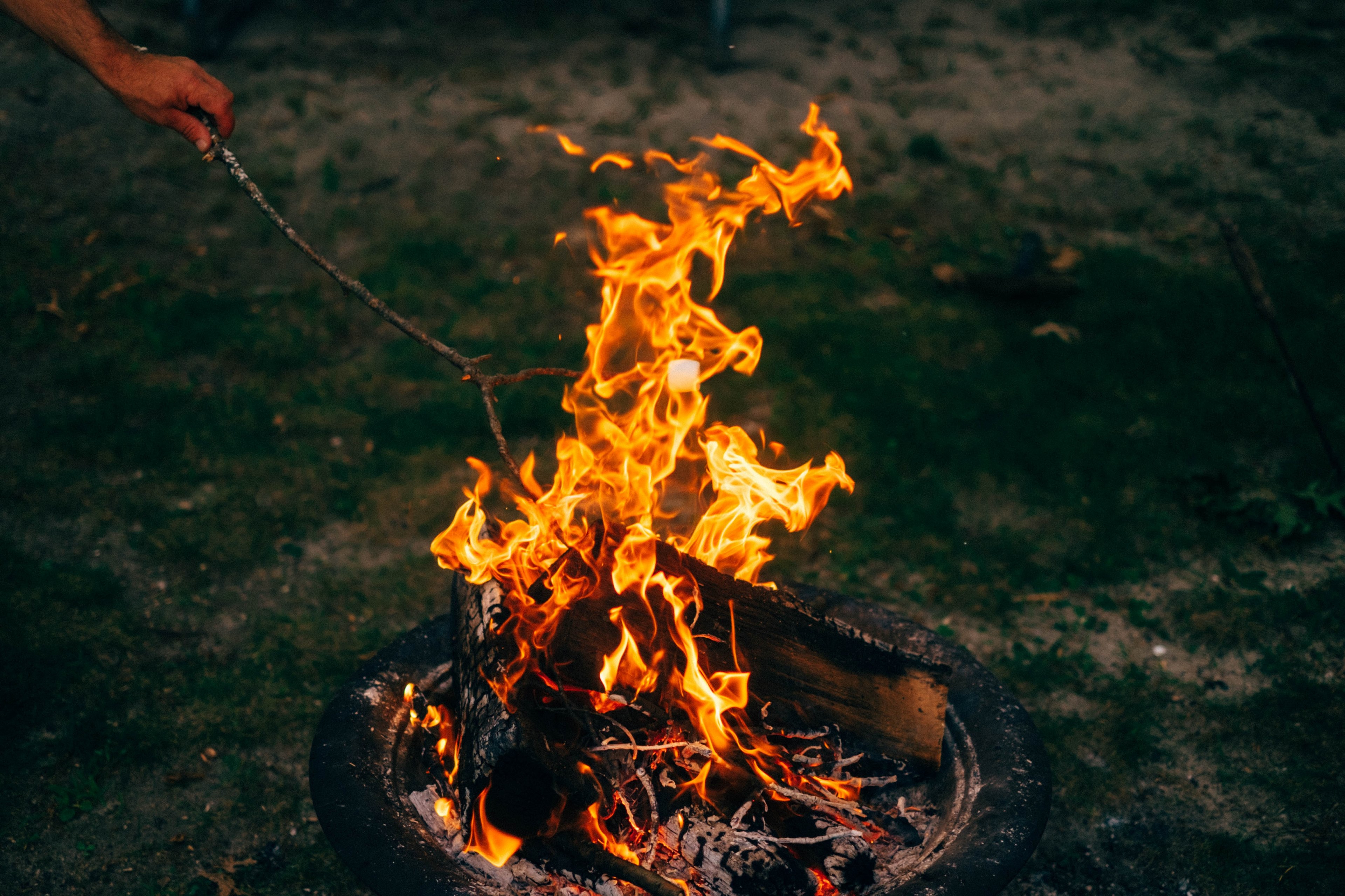 Wallpaper / fire fire pit camp fire and burn HD 4k wallpaper free download
