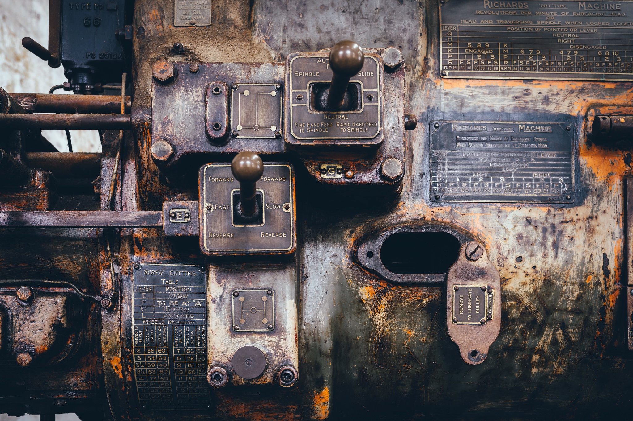 Wallpaper, old, technology, levers 2048x1365