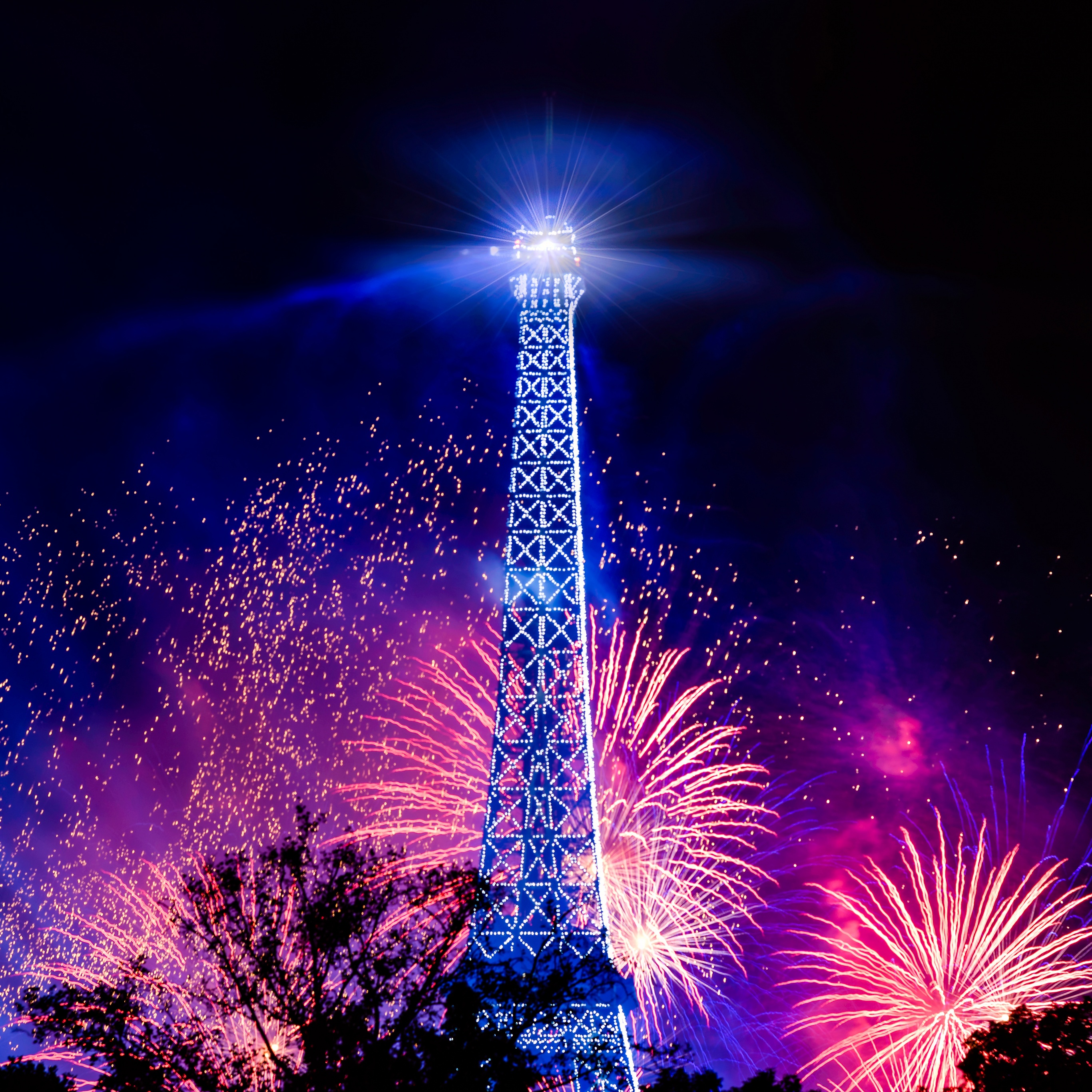 Eiffel Tower Wallpaper 4K, Fireworks, Bastille Day, Night