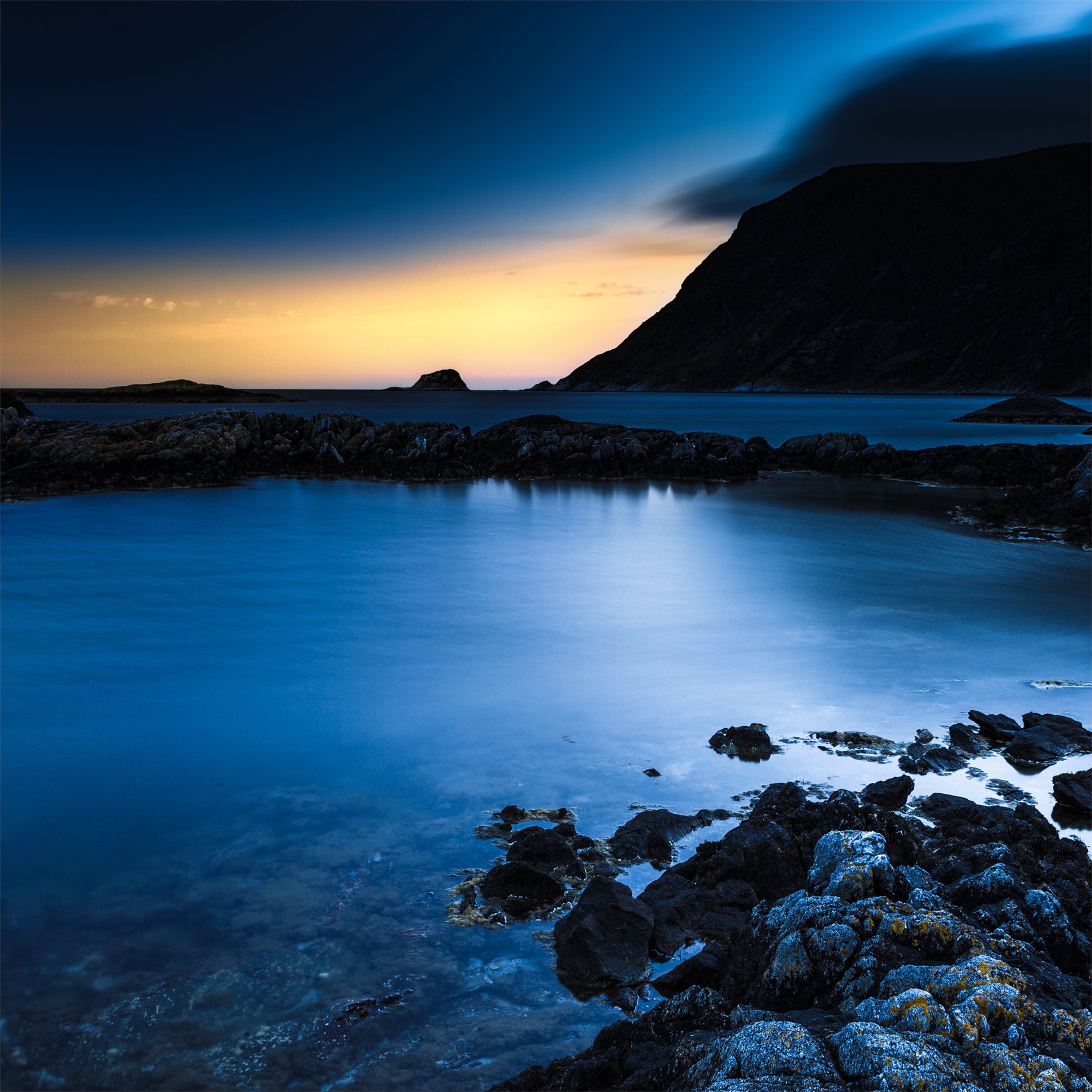 deep blue night 4k iPad Pro Wallpaper Free Download