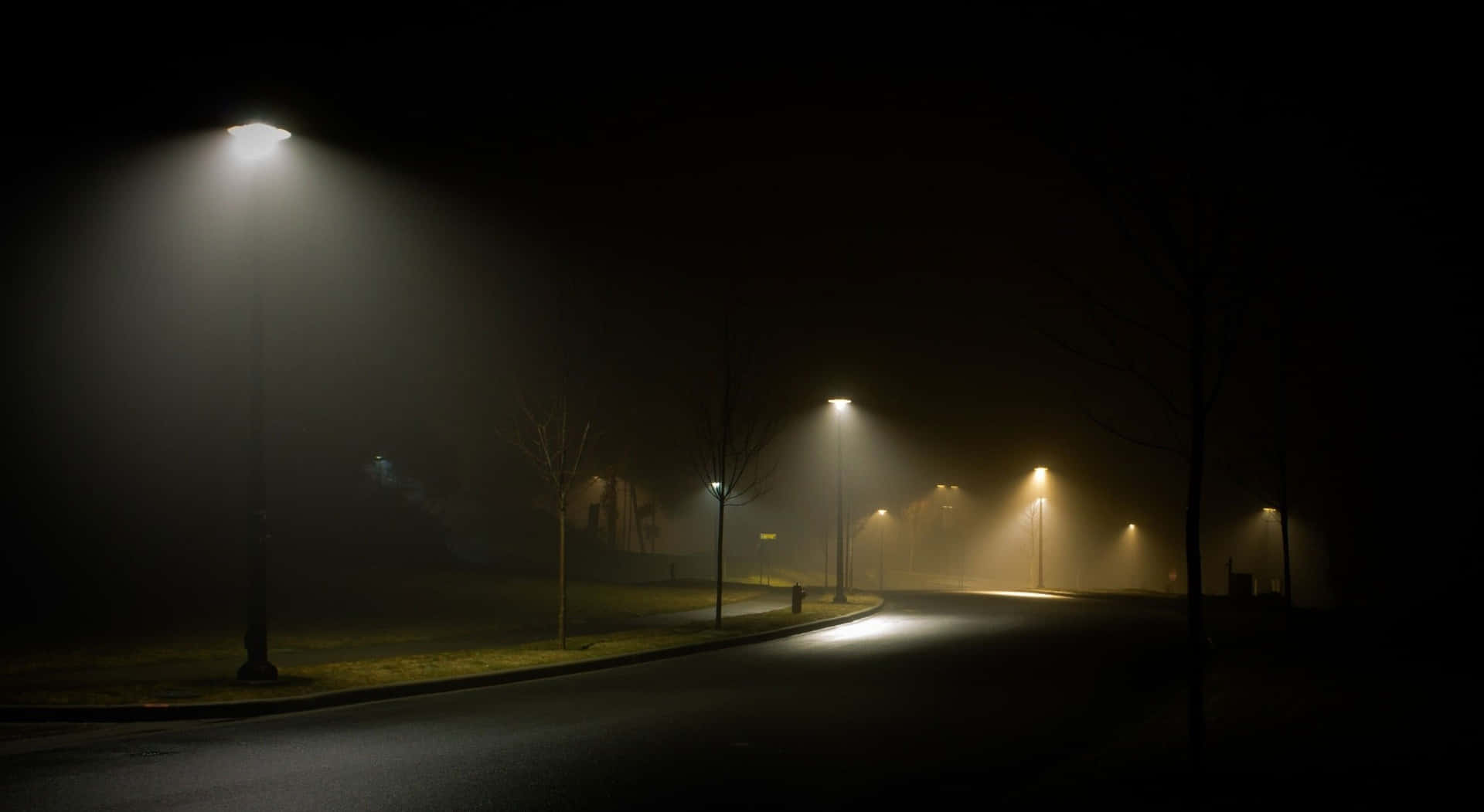 Street Lamp In The Fog Wallpapers - Wallpaper Cave