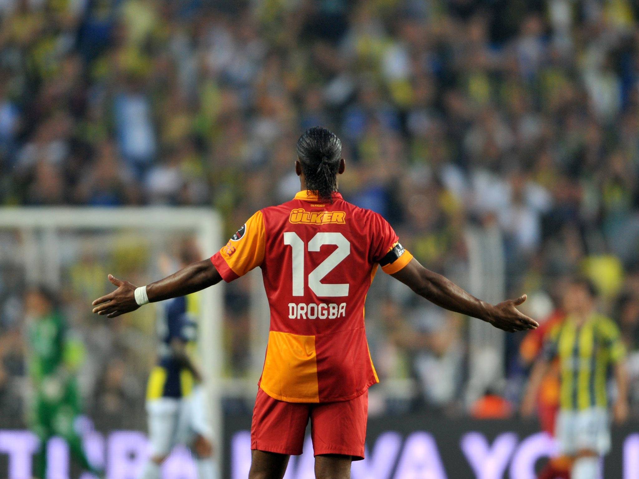 Galatasaray Didier Drogba and the fans Desktop wallpaper 1920x1080