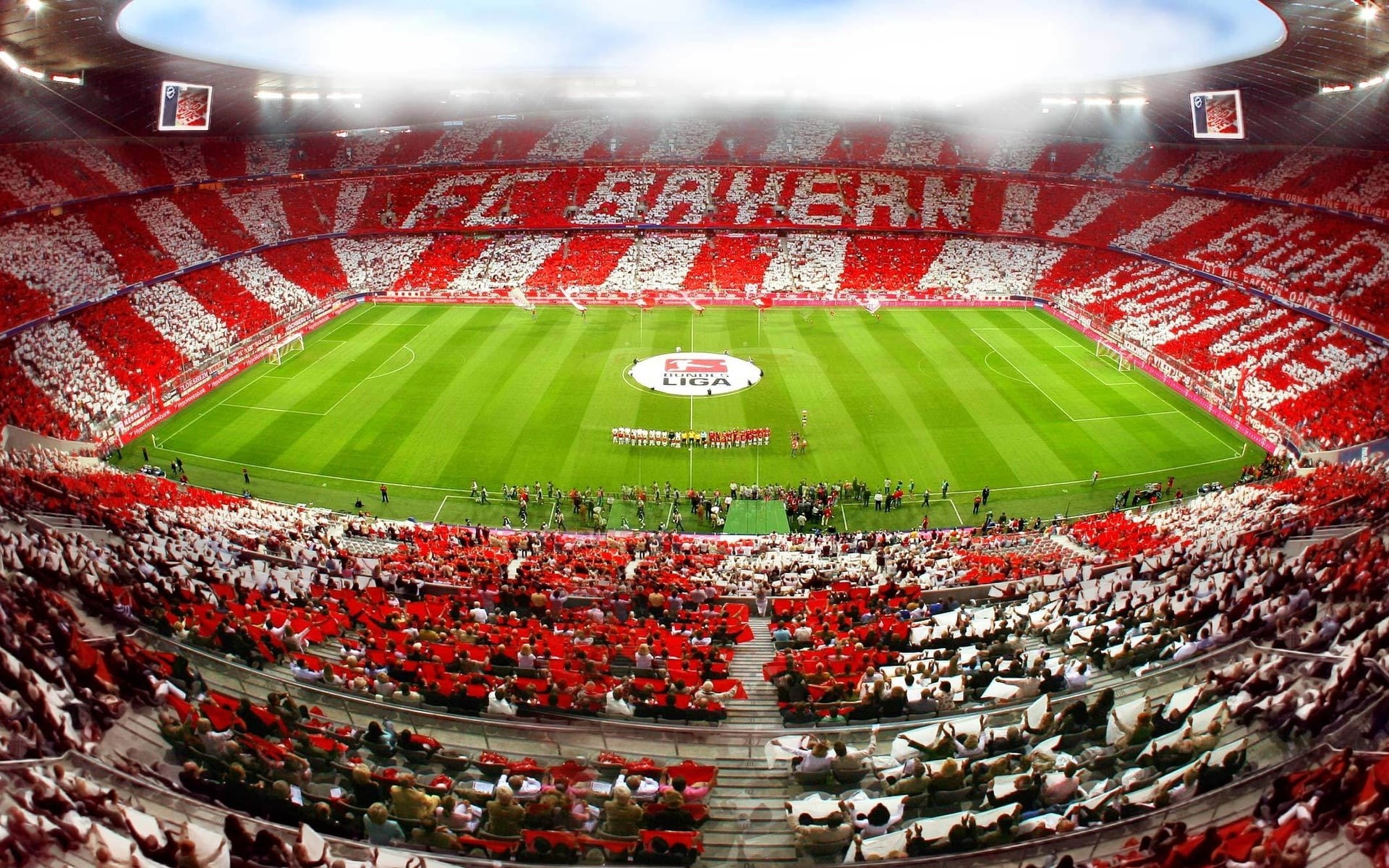 Wallpaper / football, bayern, crowd, allianz, 1080P, arena, munchen, soccer free download