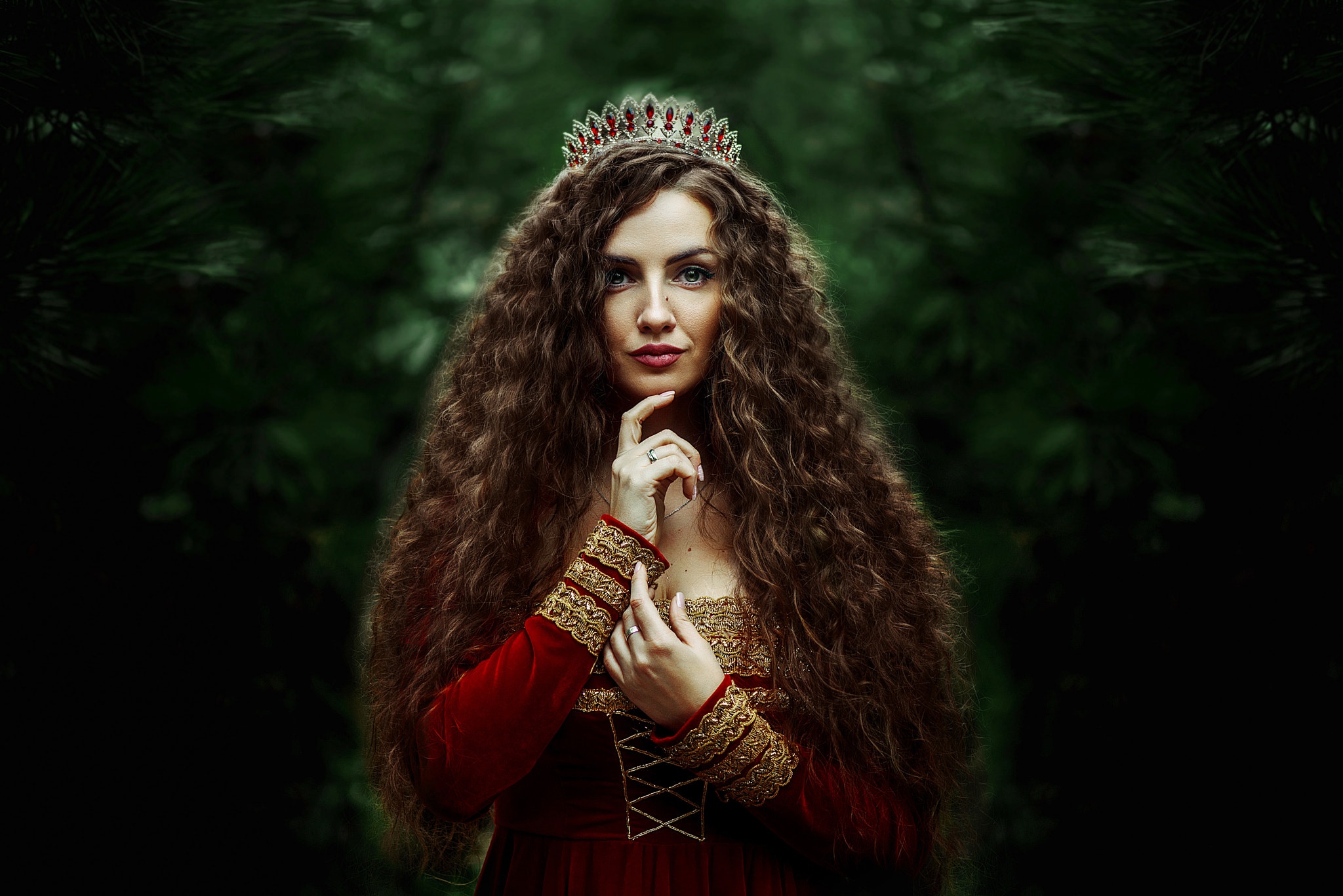 Women Model Fantasy Girl Long Hair Curly Hair Brunette Crown Queen Royalty Wallpaper:2048x1367