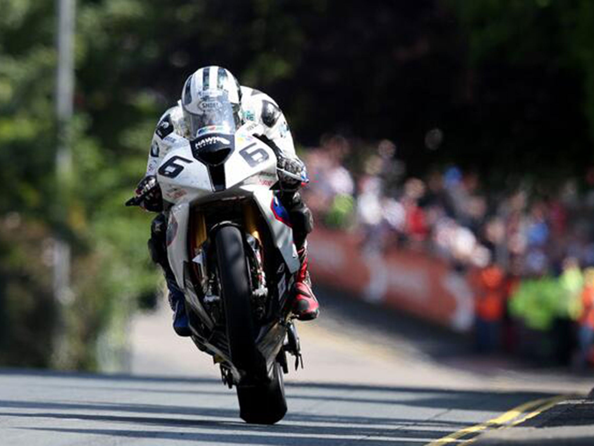 Isle of Man TT 2015: Michael Dunlop walks out on Milwaukee Yamaha team to rejoin Buildbase BMW outfit