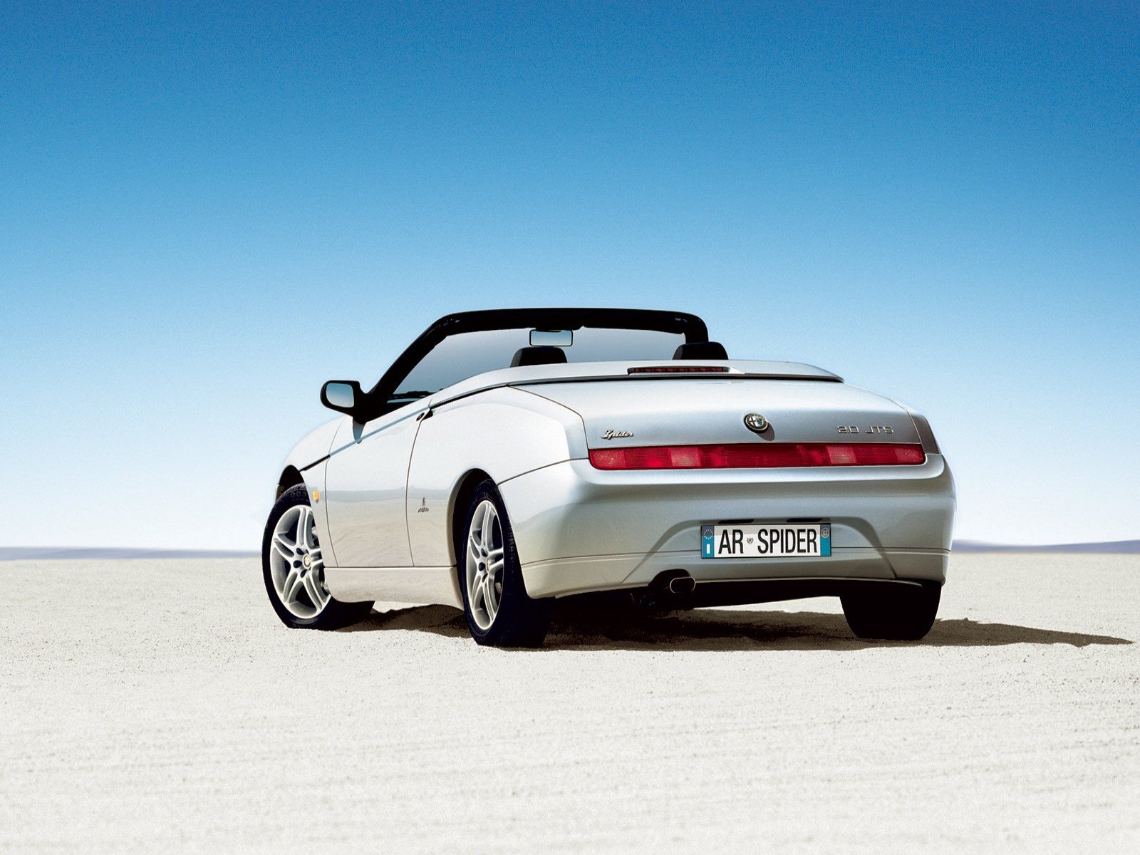 Vehicles Alfa Romeo GTV spider Wallpaper