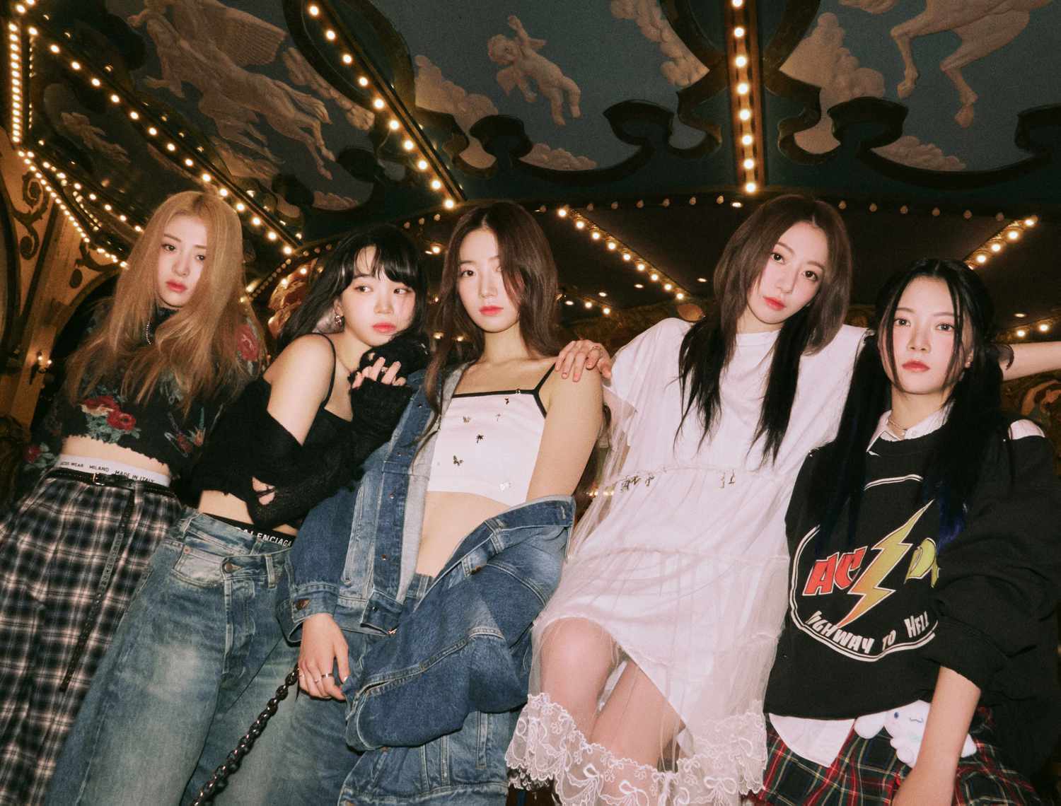 Meet LE SSERAFIM: The K Pop Rookies On Their Way To Becoming Beauty Icon