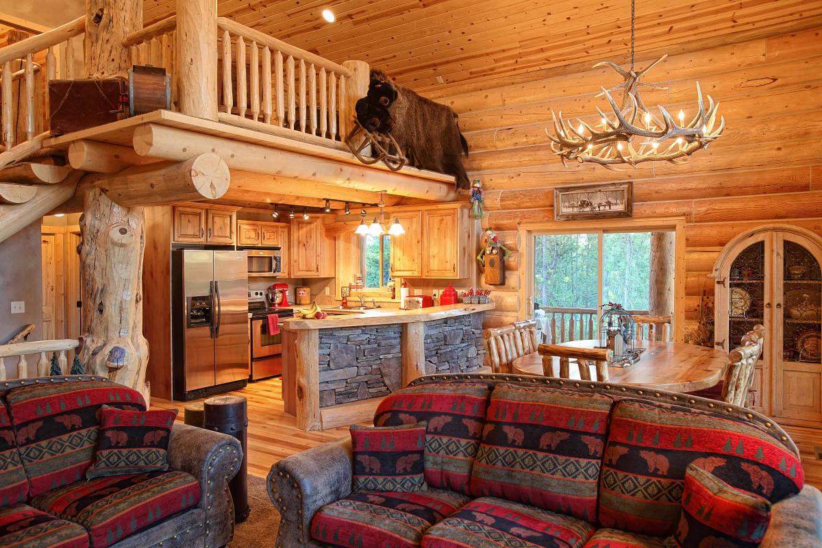 Interiors. Yellowstone Log Homes