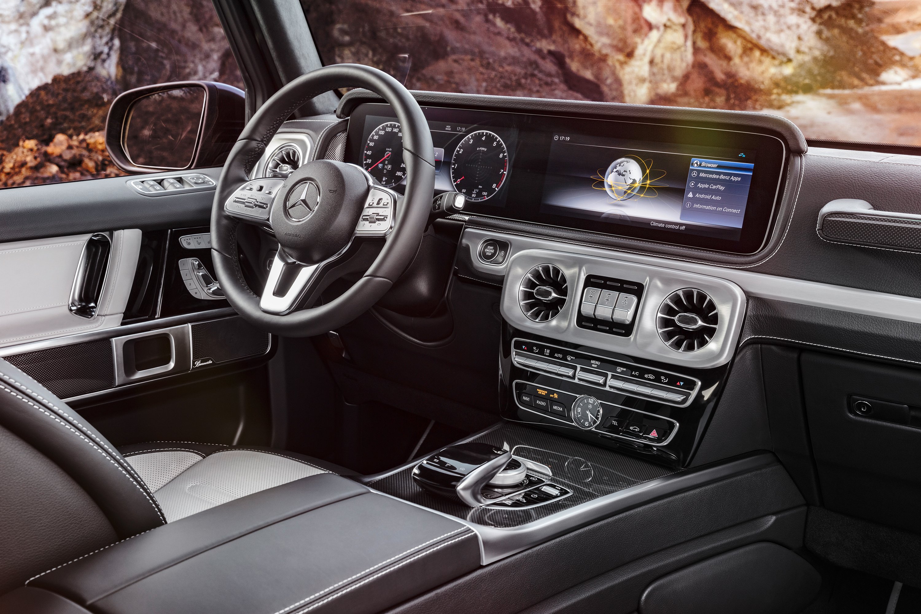 New Mercedes G Class Pics, Full Interior Details