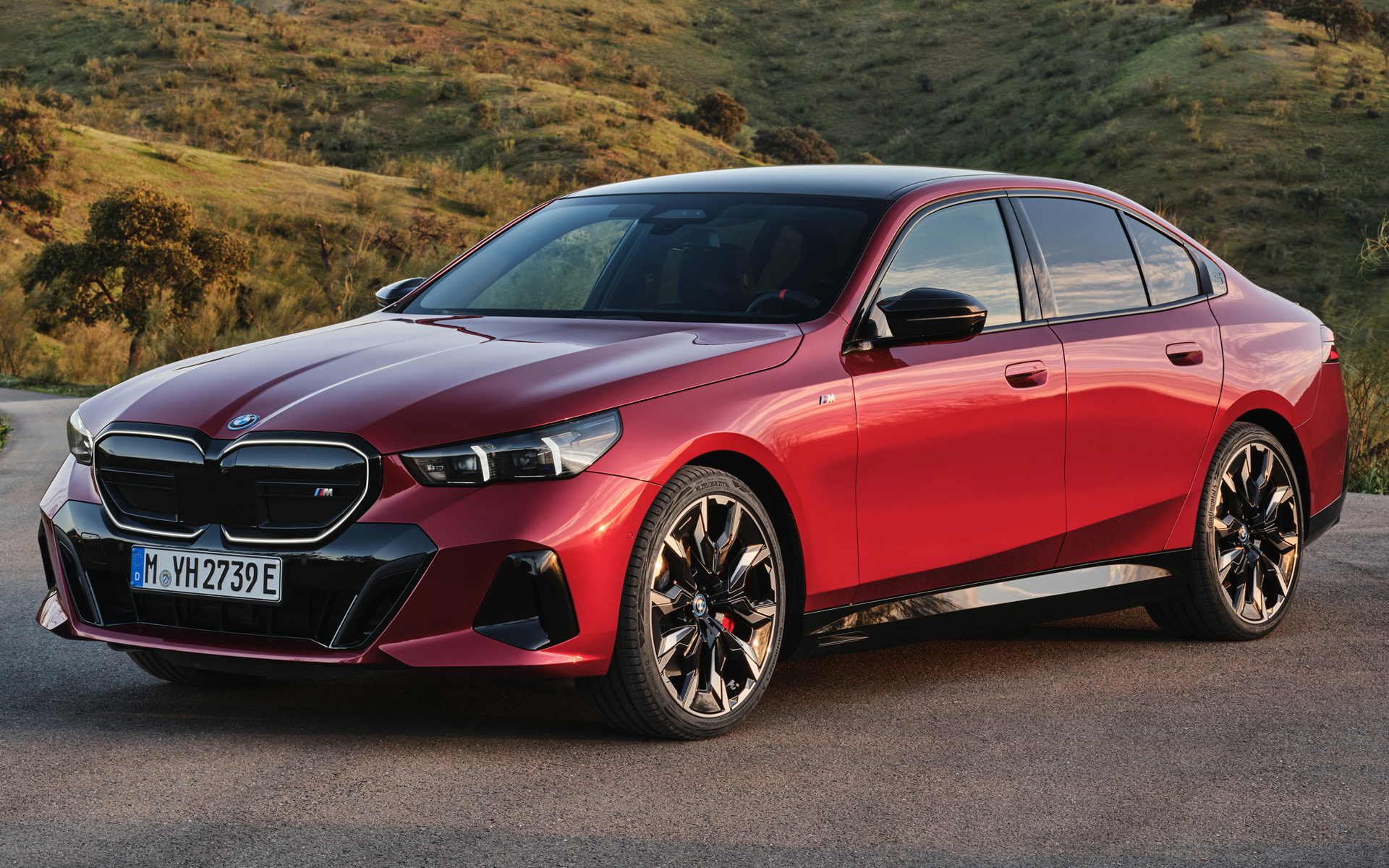 2023 BMW i5 M60 and HD Image