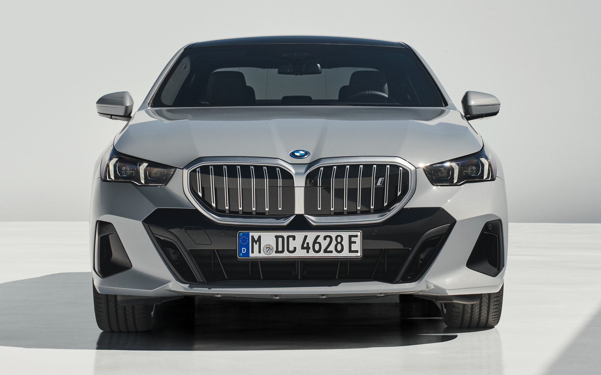 2023 BMW i5 M Sport and HD Image