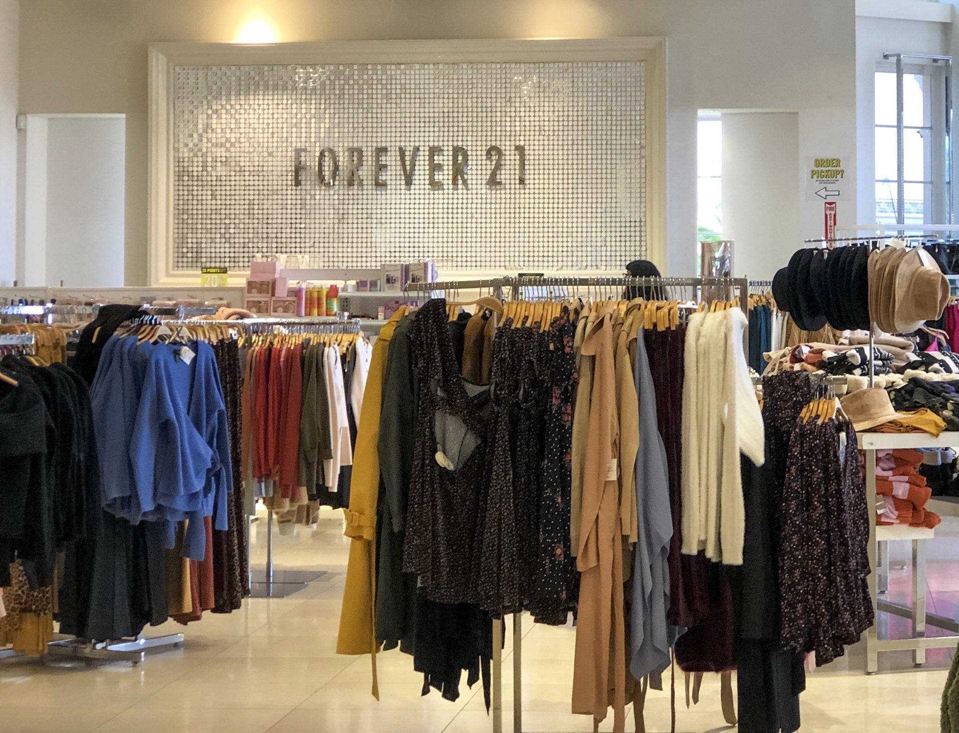 Download Forever 21 Fashion Store Wallpaper