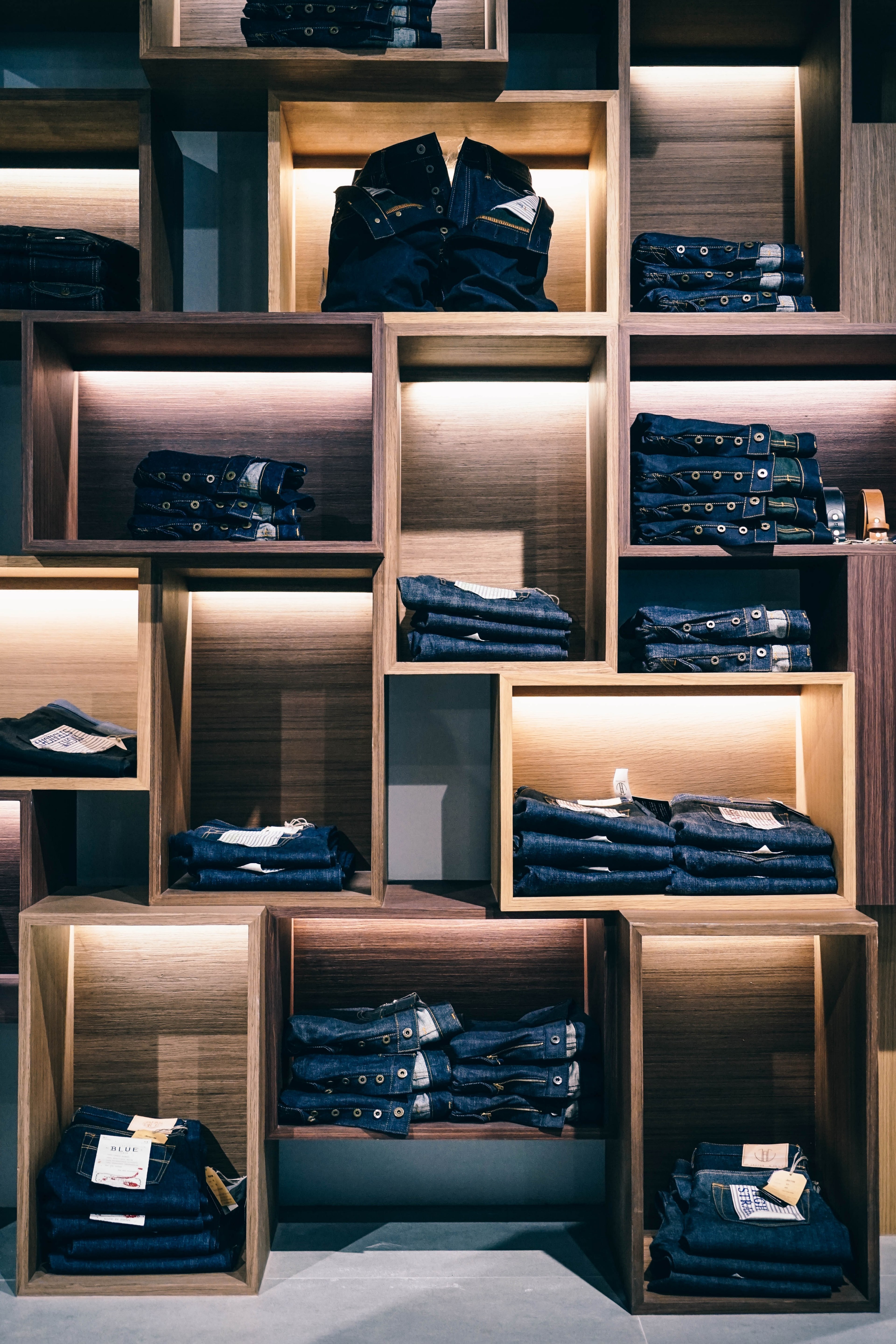Wallpaper / clothing at a store, _jeans in shelves 4k wallpaper free download