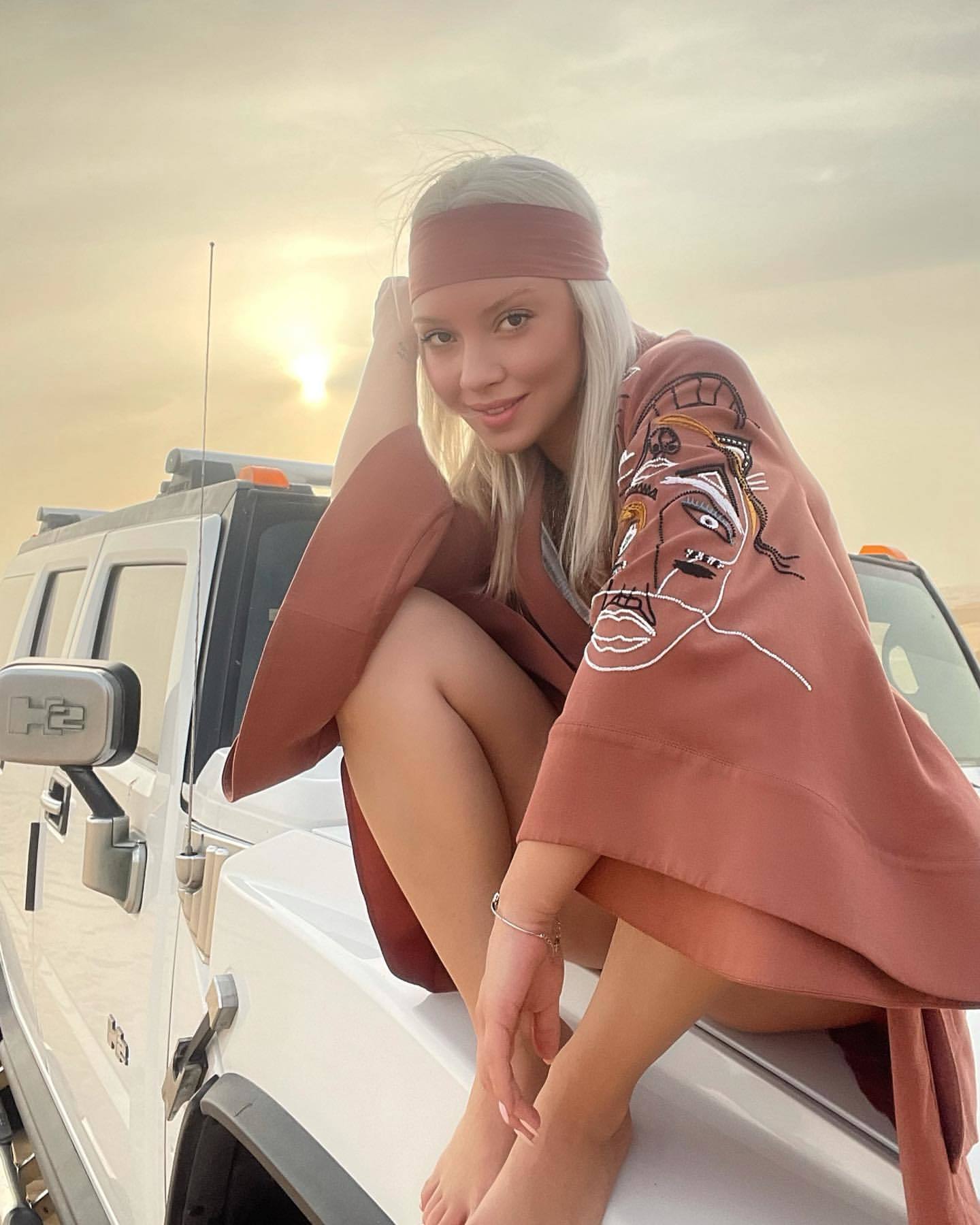 Ece Seckin's Feet << wikiFeet