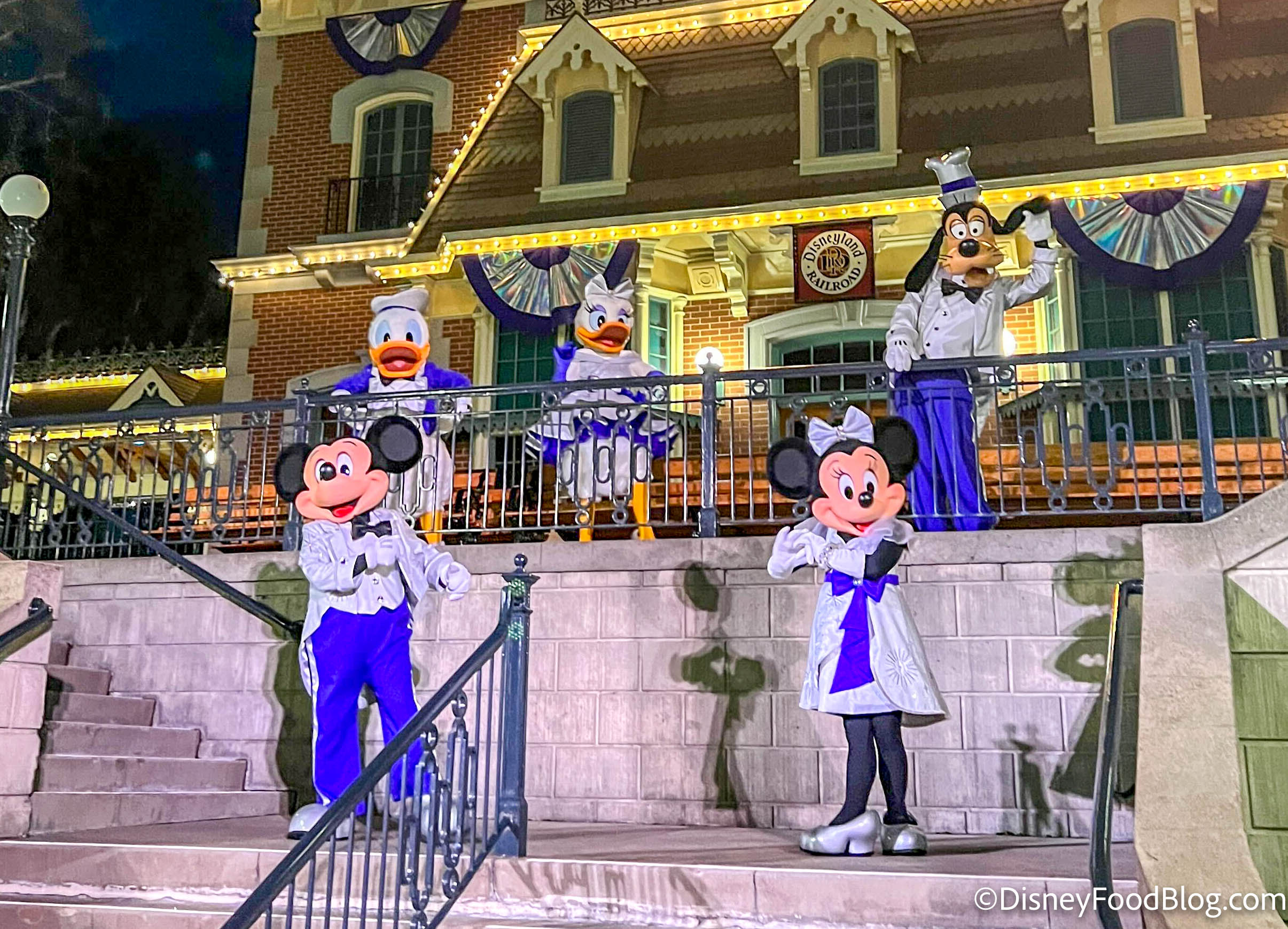 disney wallpaper. the disney food blog