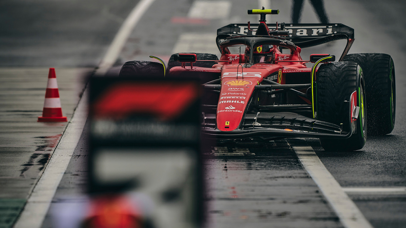 First podium this season for Carlos