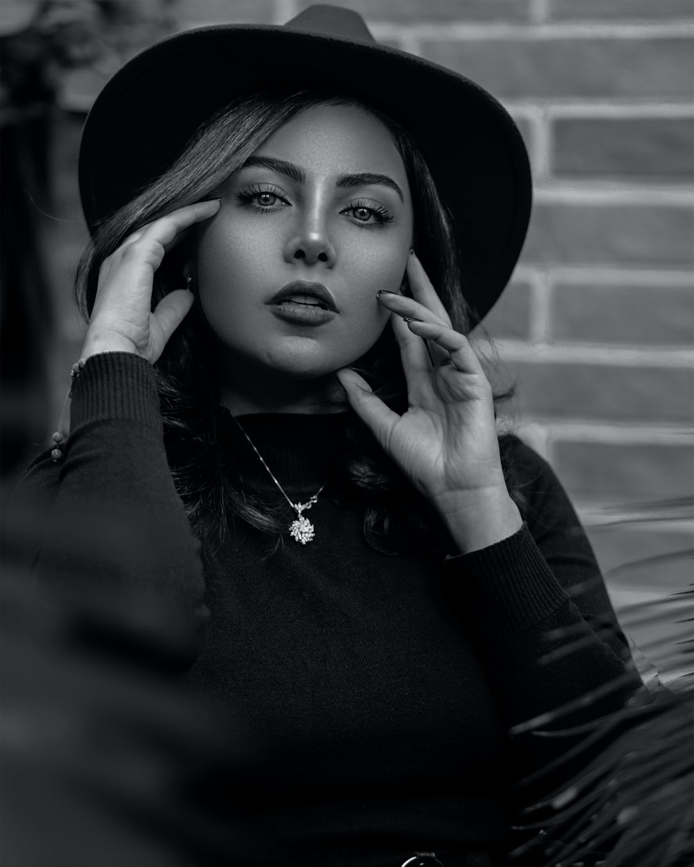 Black And White Girl Picture [HD]. Download Free Image