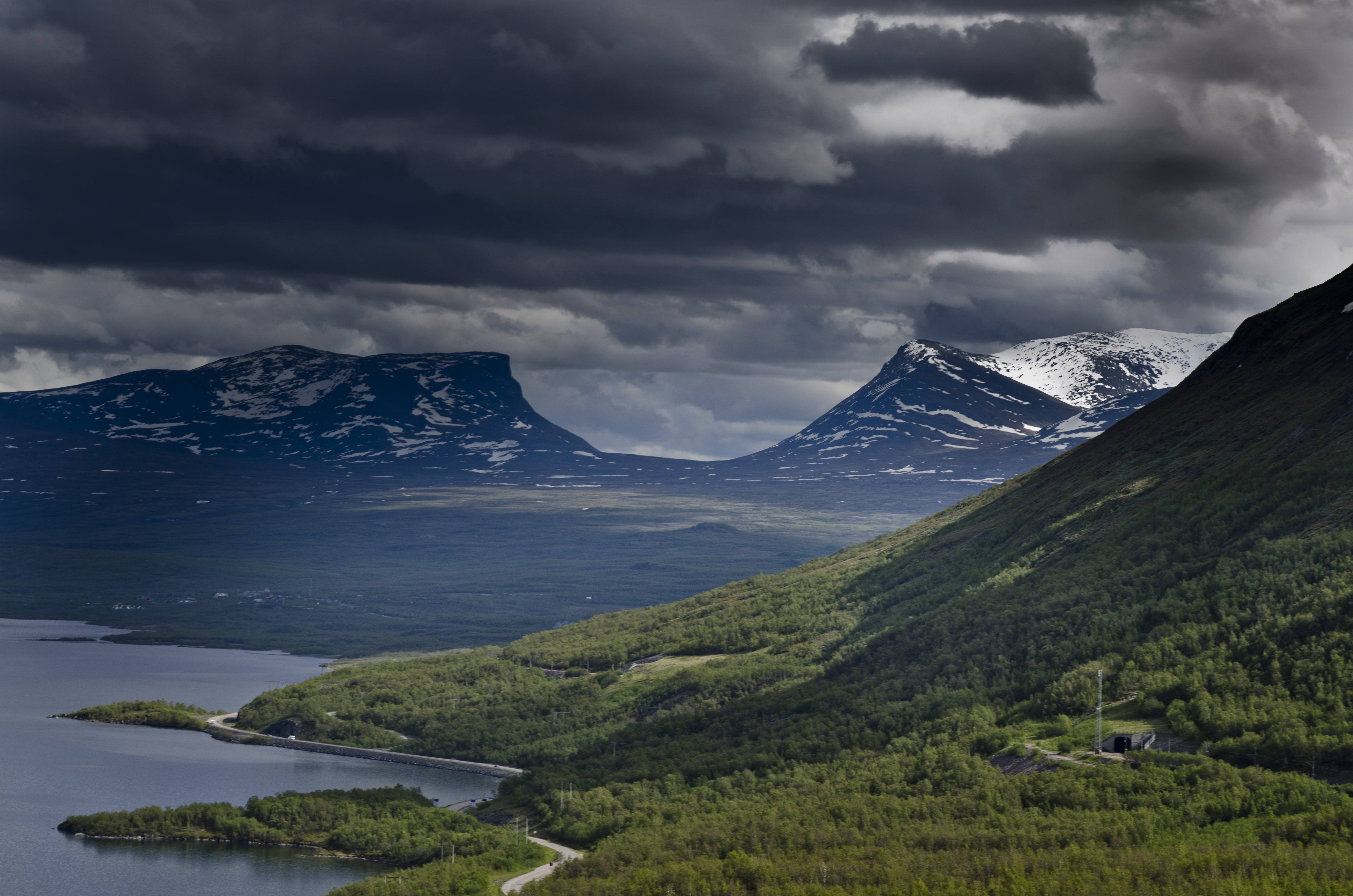 Ertofex 4K wallpaper for your desktop or mobile screen free and easy to download