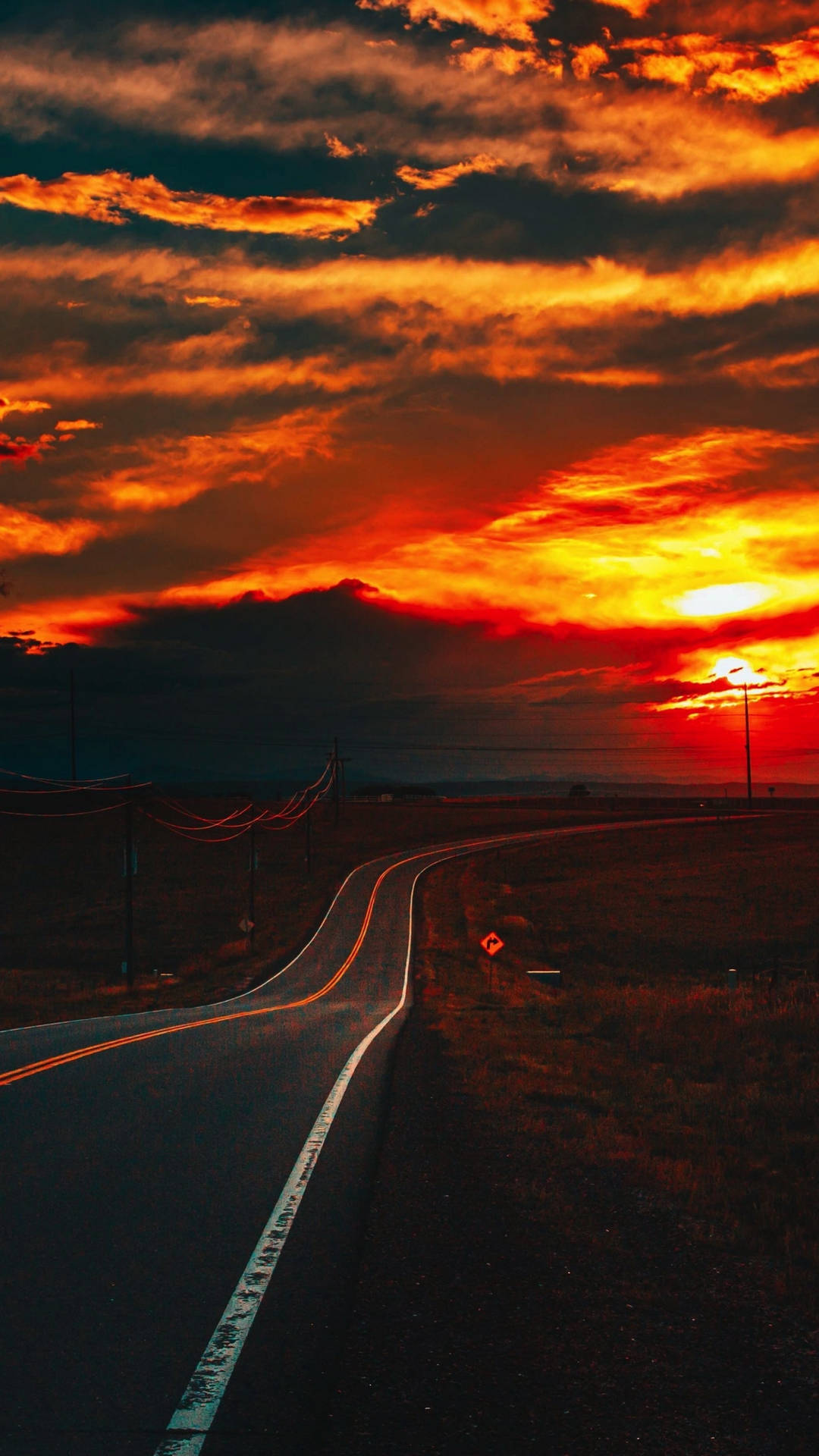 Download Road At Sunset 4k Ultra iPhone Wallpaper