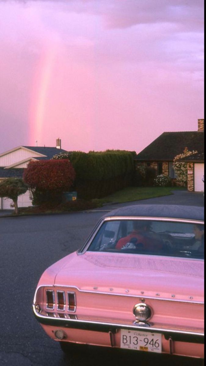 Pink Vibe Photo Walls aesthetic wallpaper, iPhone wallpaper vintage, Aesthetic painting