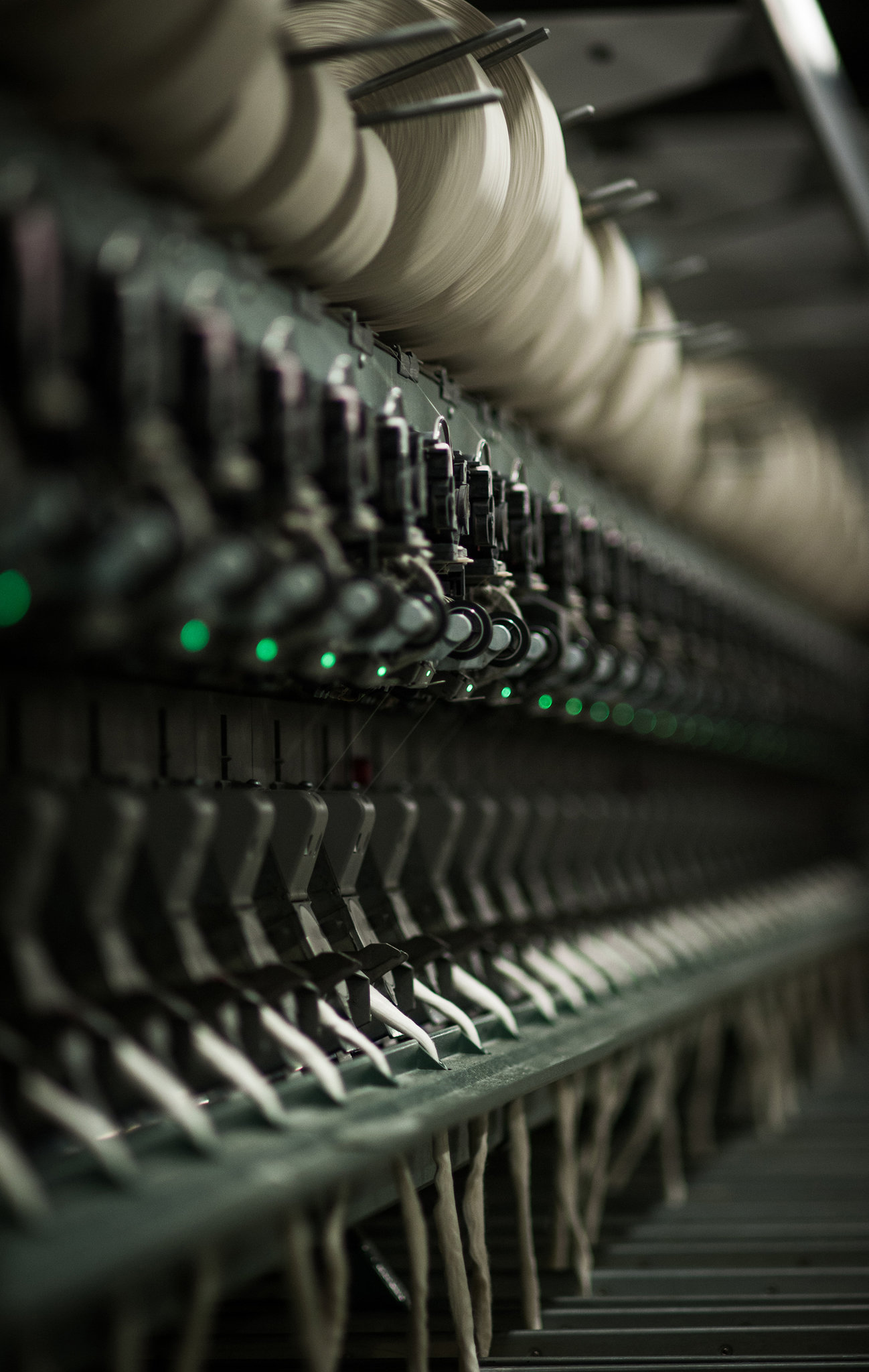 U.S. Textile Plants Return, With Floors Largely Empty of People