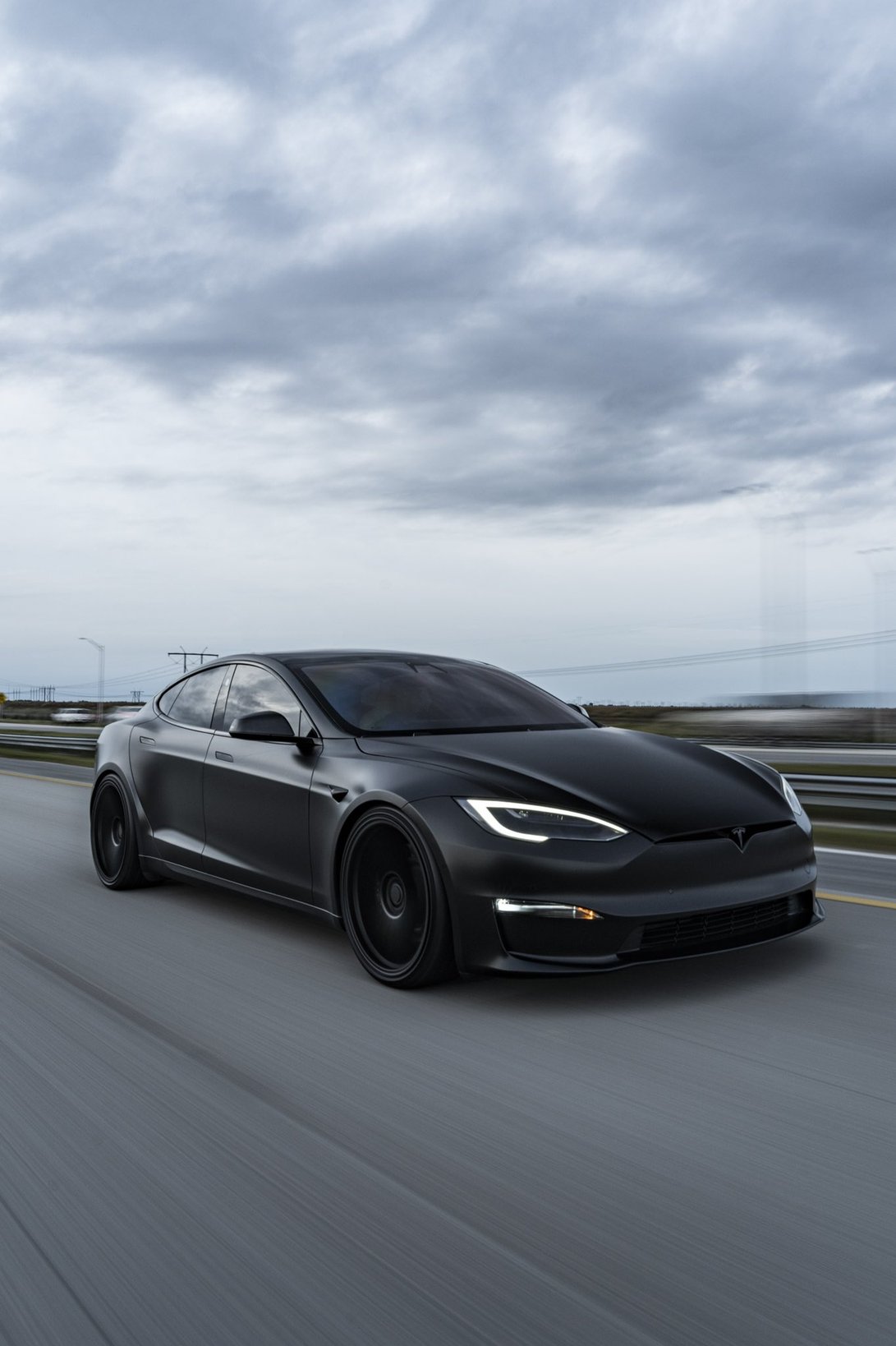 TESLA CARS ONLY FAMILY⚡ MODEL S PLAID IS THE FASTEST CAR IN THE WORLD.⚡