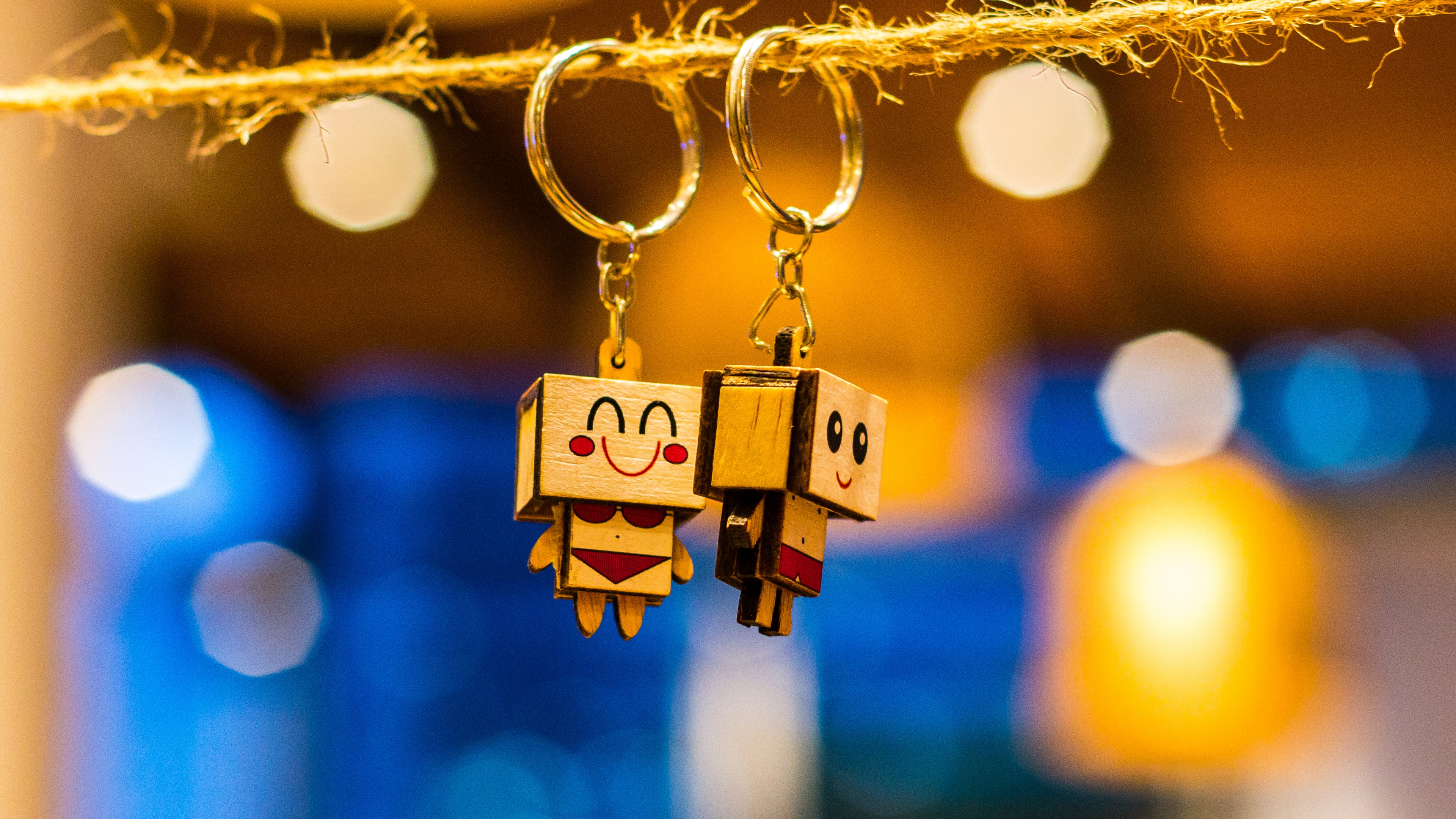 Box Man couple key chain Wallpaper 4K, Cute couple, Hanging